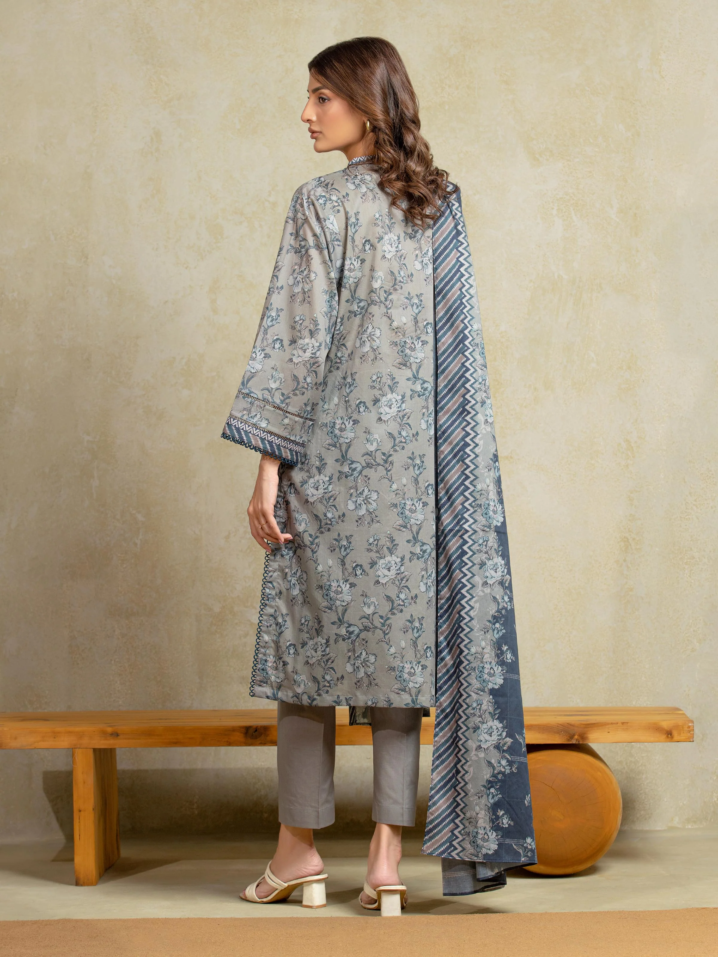 Unstitched Printed Khaddar Suit - EWU5A3-35948-3P - Image 6