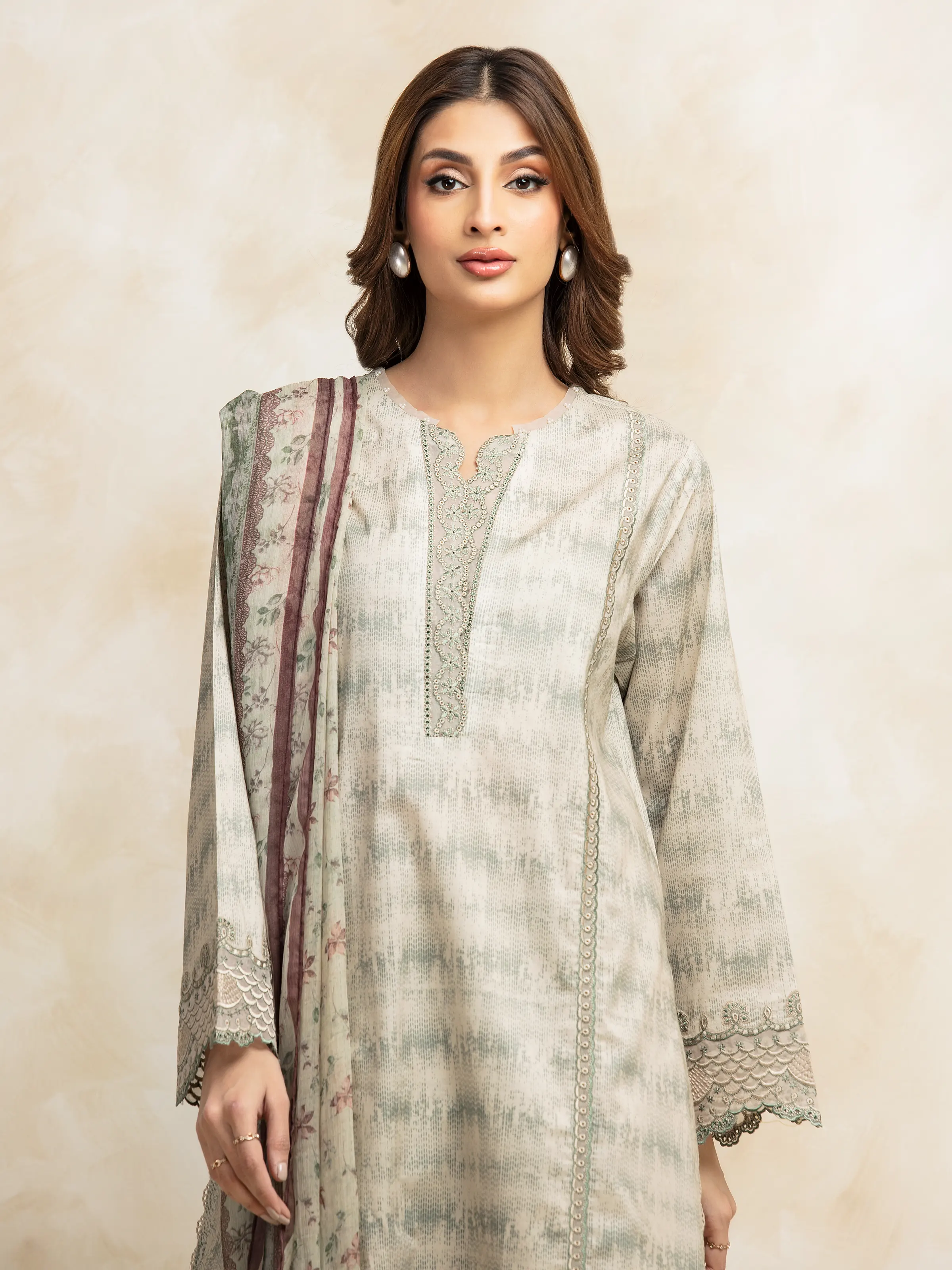 Unstitched Embroidered Lawn Shirt Dupatta - EWU5V1-31092SD