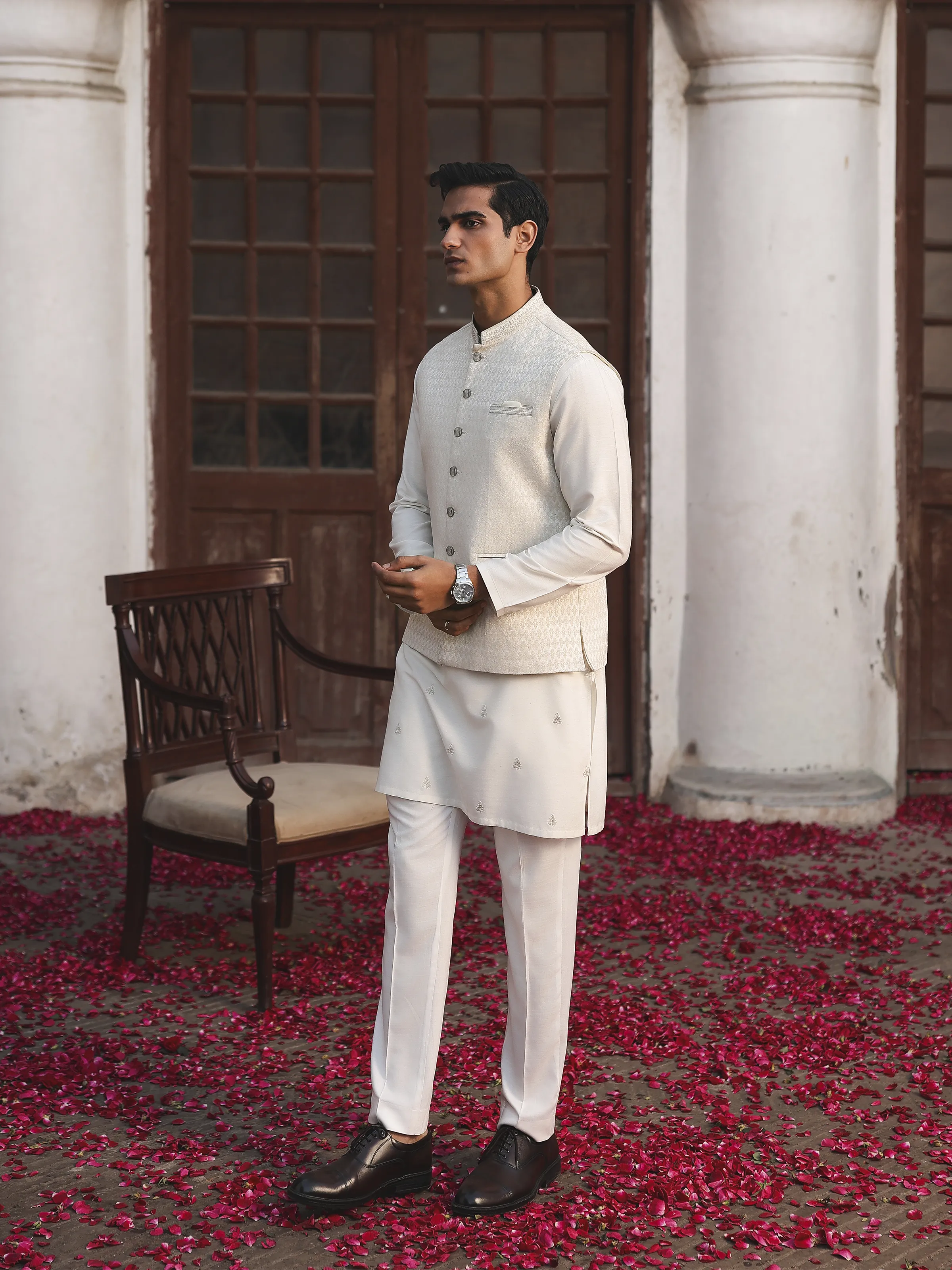 Men's White Waist Coat Suit - EMTWCSC5-013