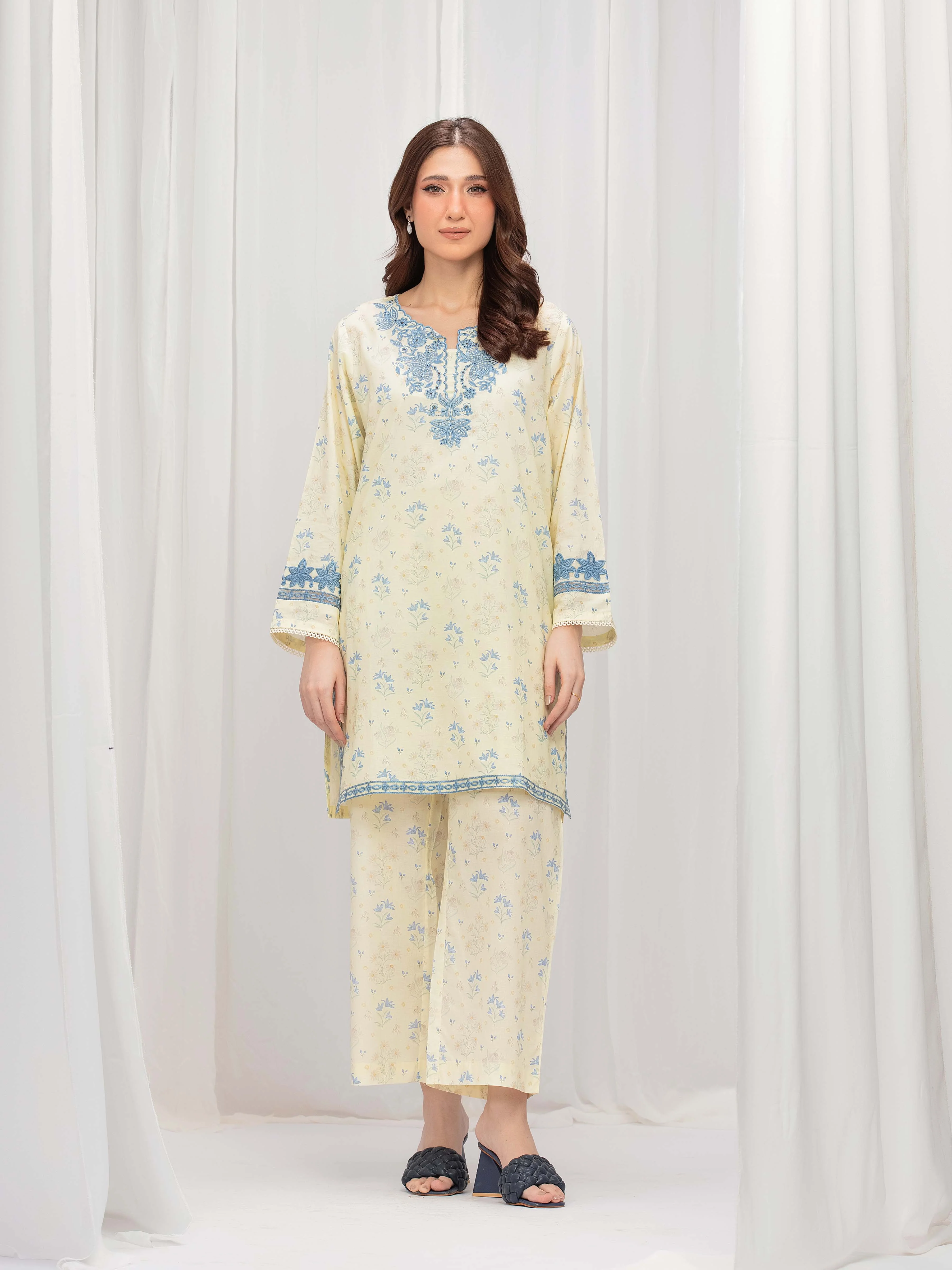Pret Embroidered Lawn Co-ord Set - EWTKE5-81909ST