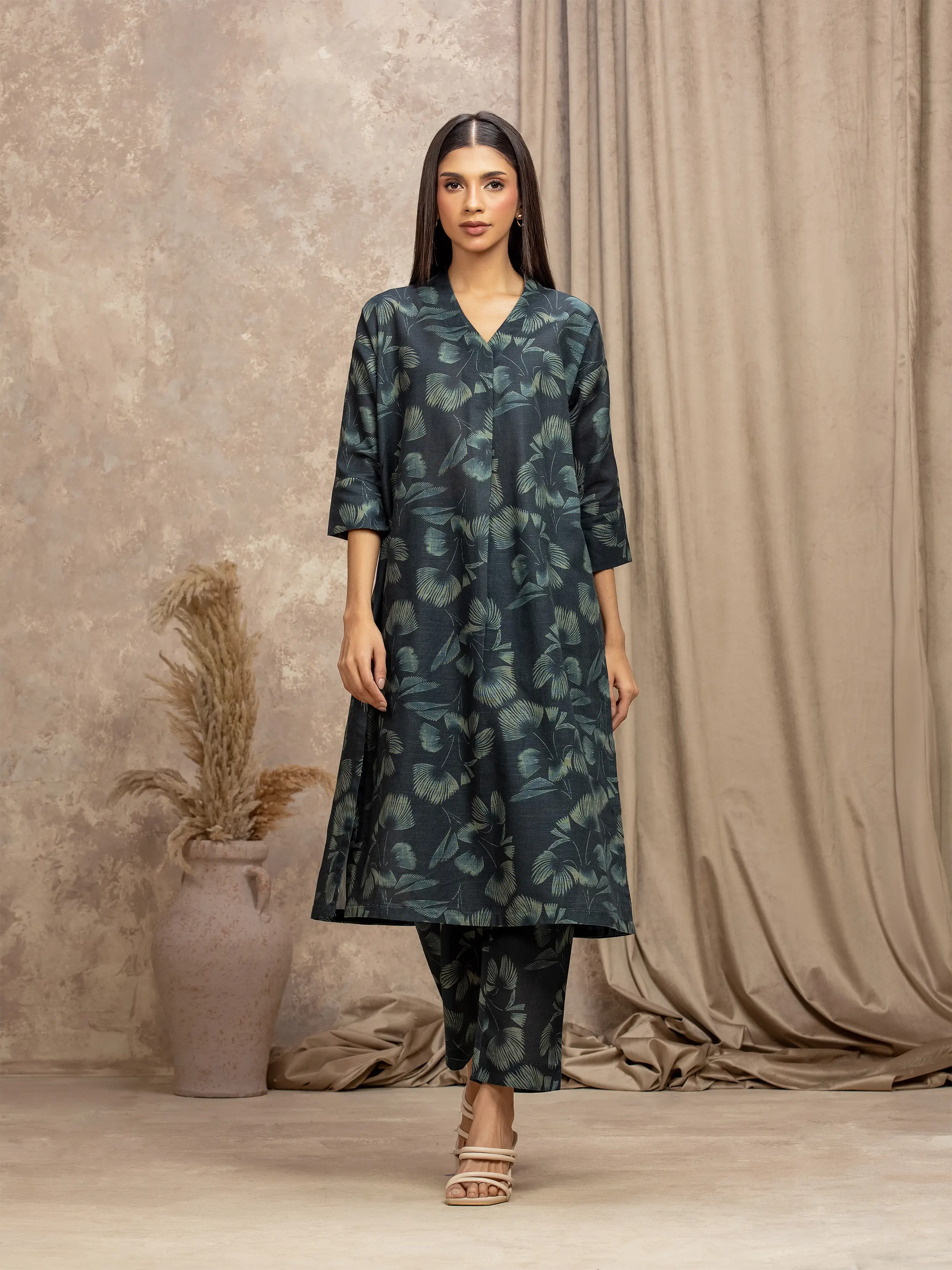 Pret Printed Khaddar Co-ord Set - EWTKP5-84025ST
