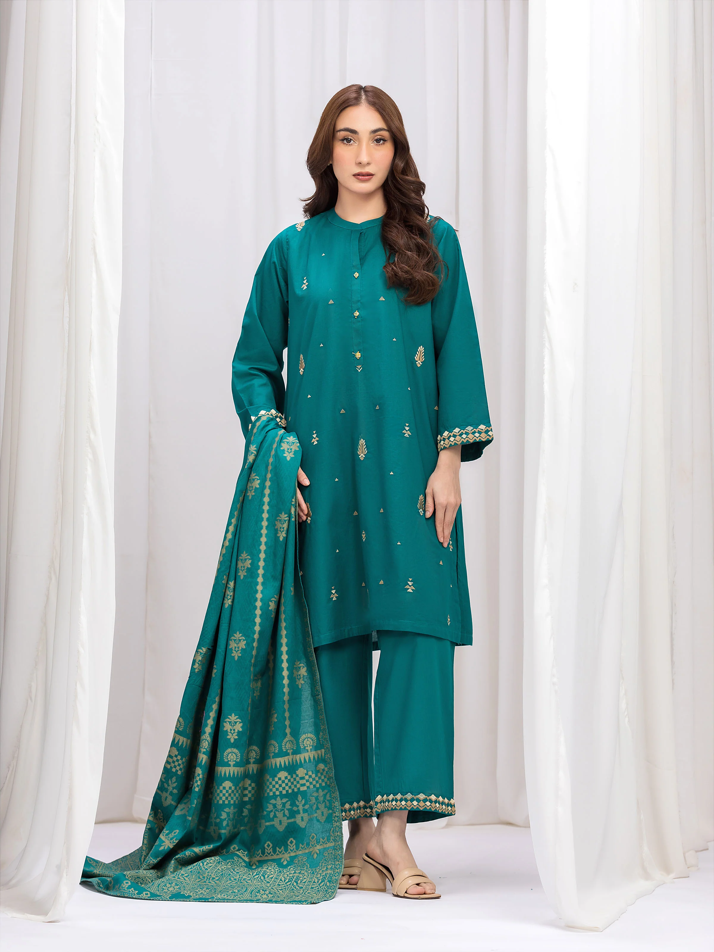 Pret Embroidered Cambric Suit - EWTKE5-85003-3P