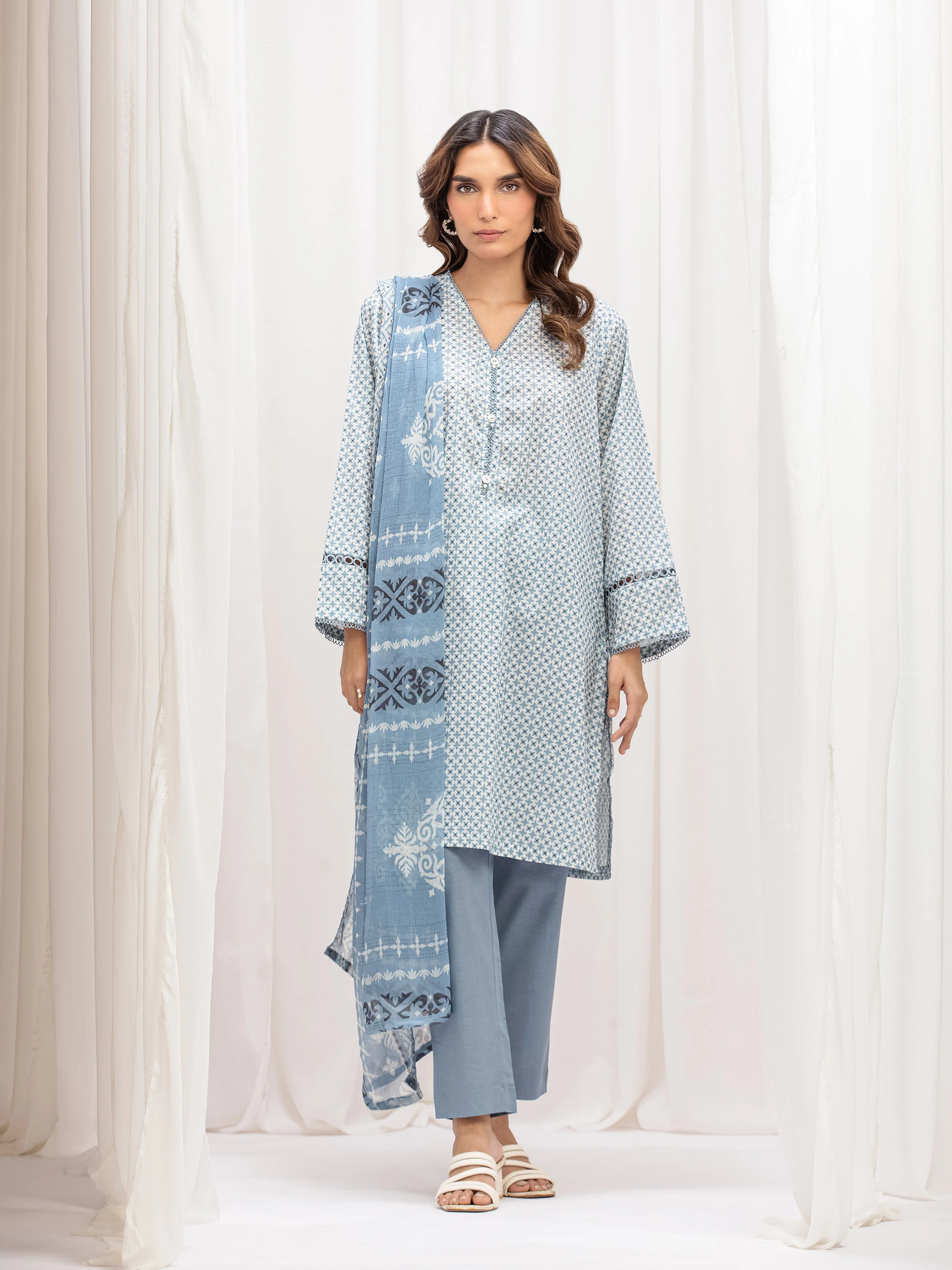 Pret Embroidered Lawn Suit - EWTKE24-81000-3P