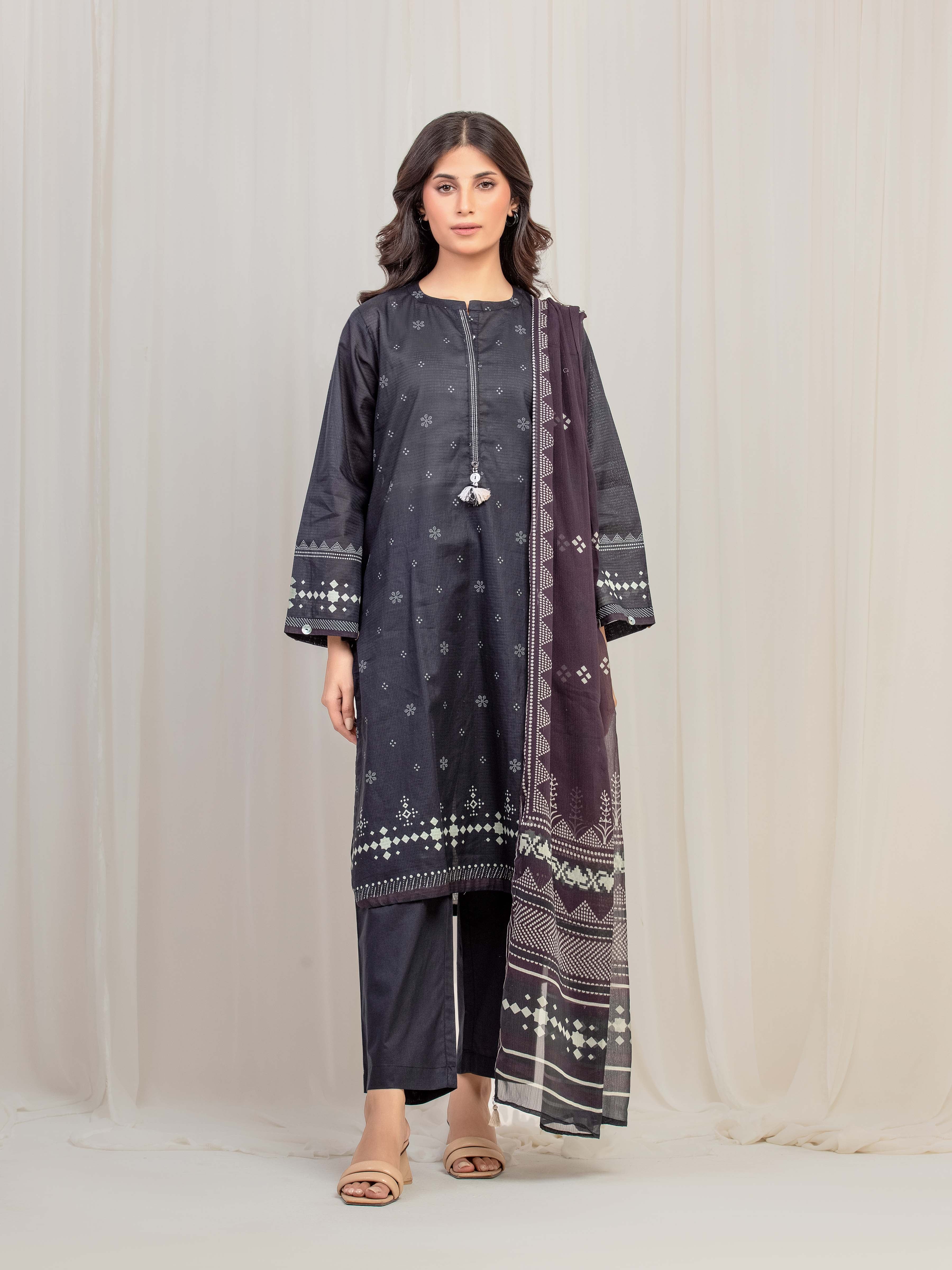 Pret Printed Lawn Suit - EWTKP5-81745-3P
