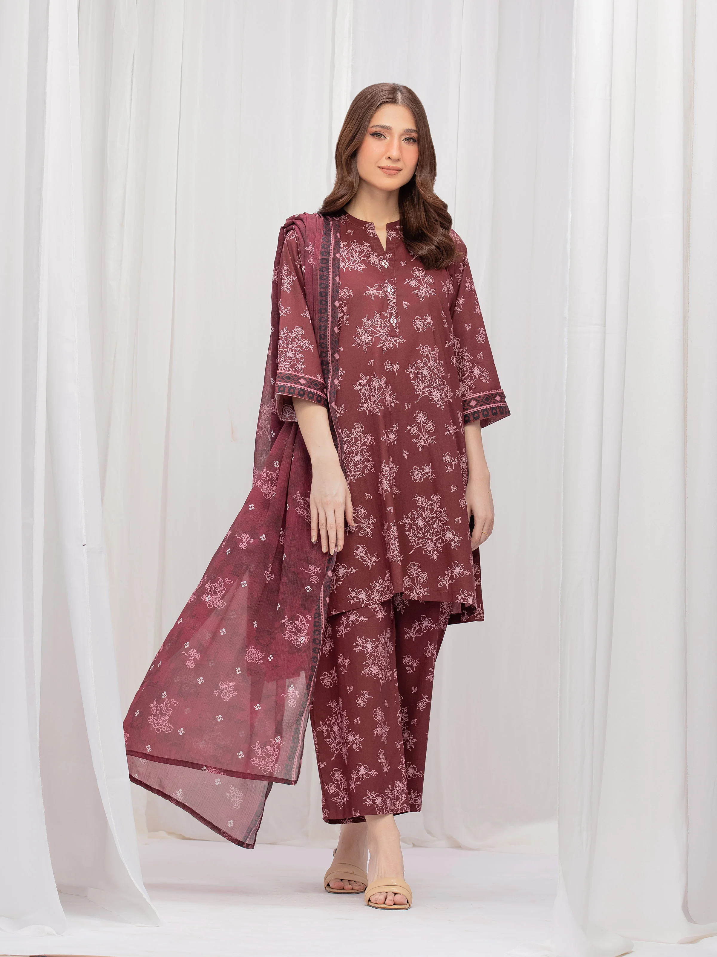 Pret Printed Lawn Suit - EWTKP5-85002-3P