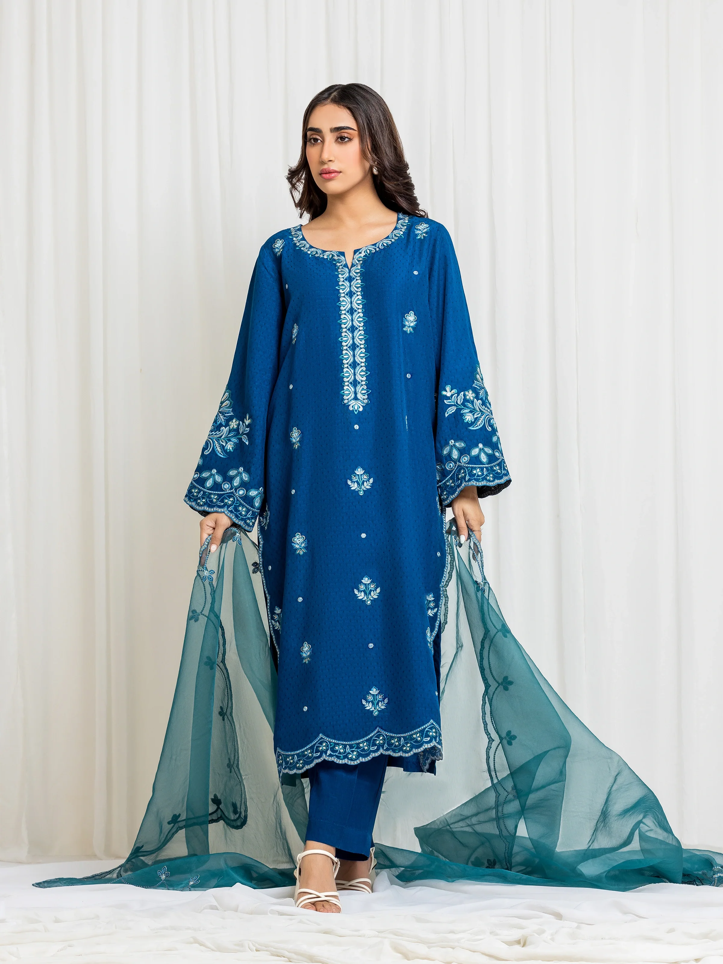 Pret Embroidered Dobby Filament Viscose Suit - EWTKED6-84084-3P