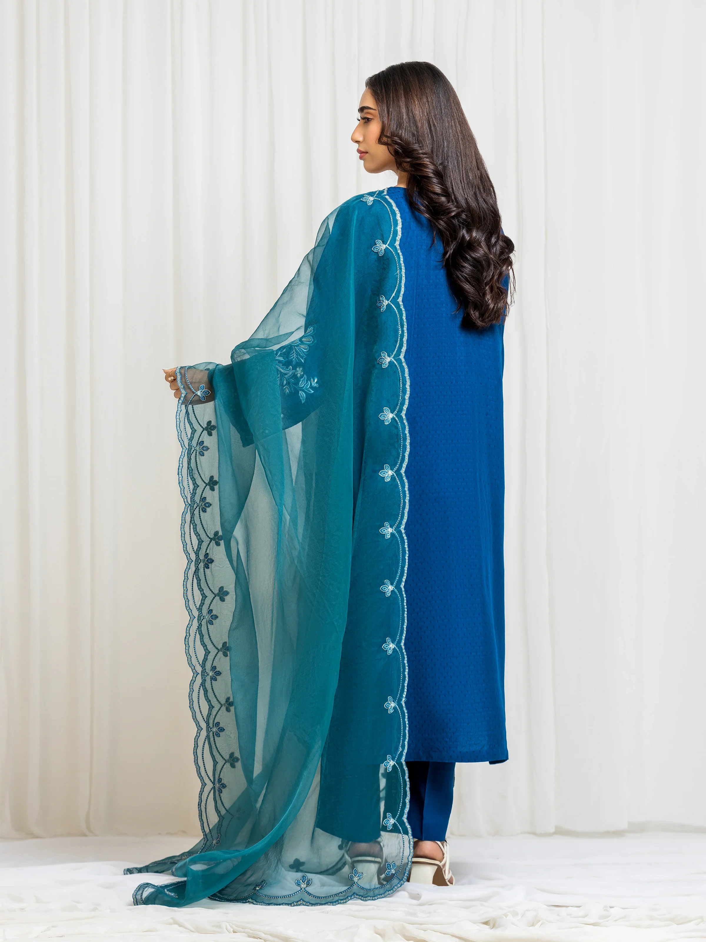 Pret Embroidered Dobby Filament Viscose Suit - EWTKED6-84084-3P - Image 5