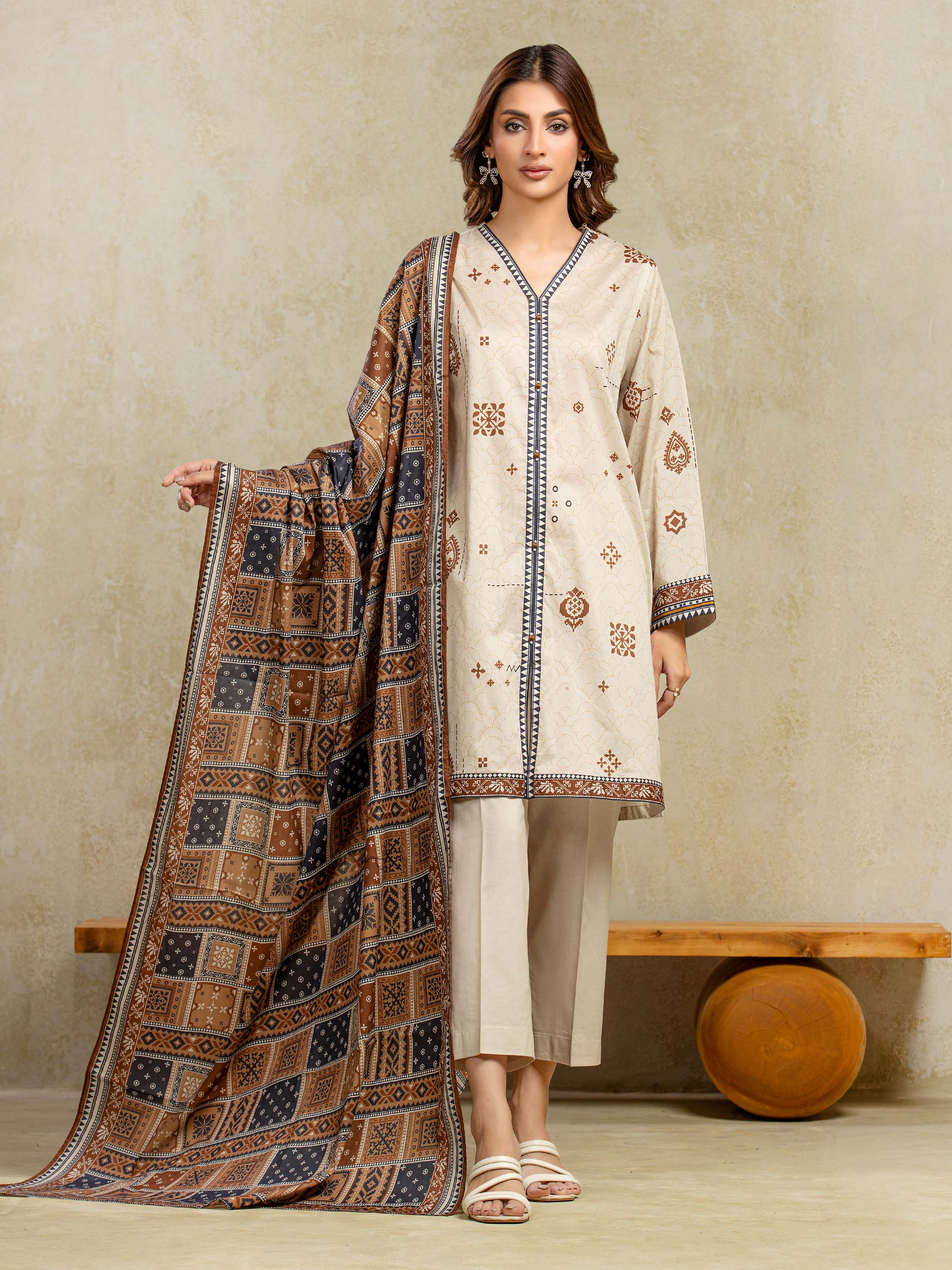 Unstitched Printed Khaddar Suit - EWU5A3-35995-3P