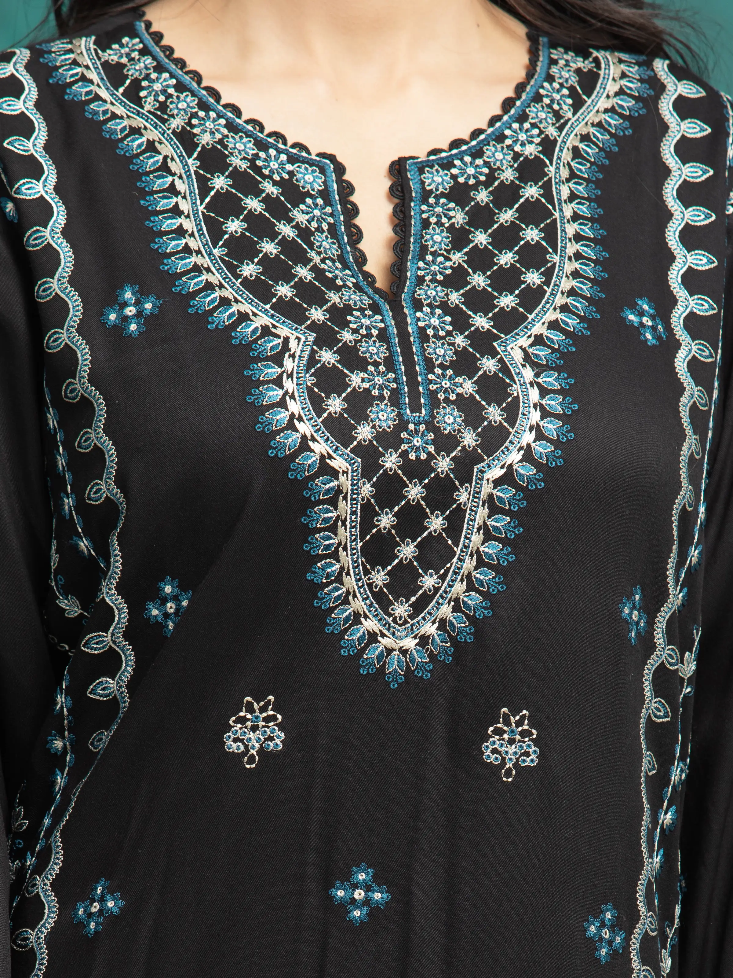 Unstitched Embroidered Marina Twill Shirt Trouser - EWU24V14-30352ST - Image 3