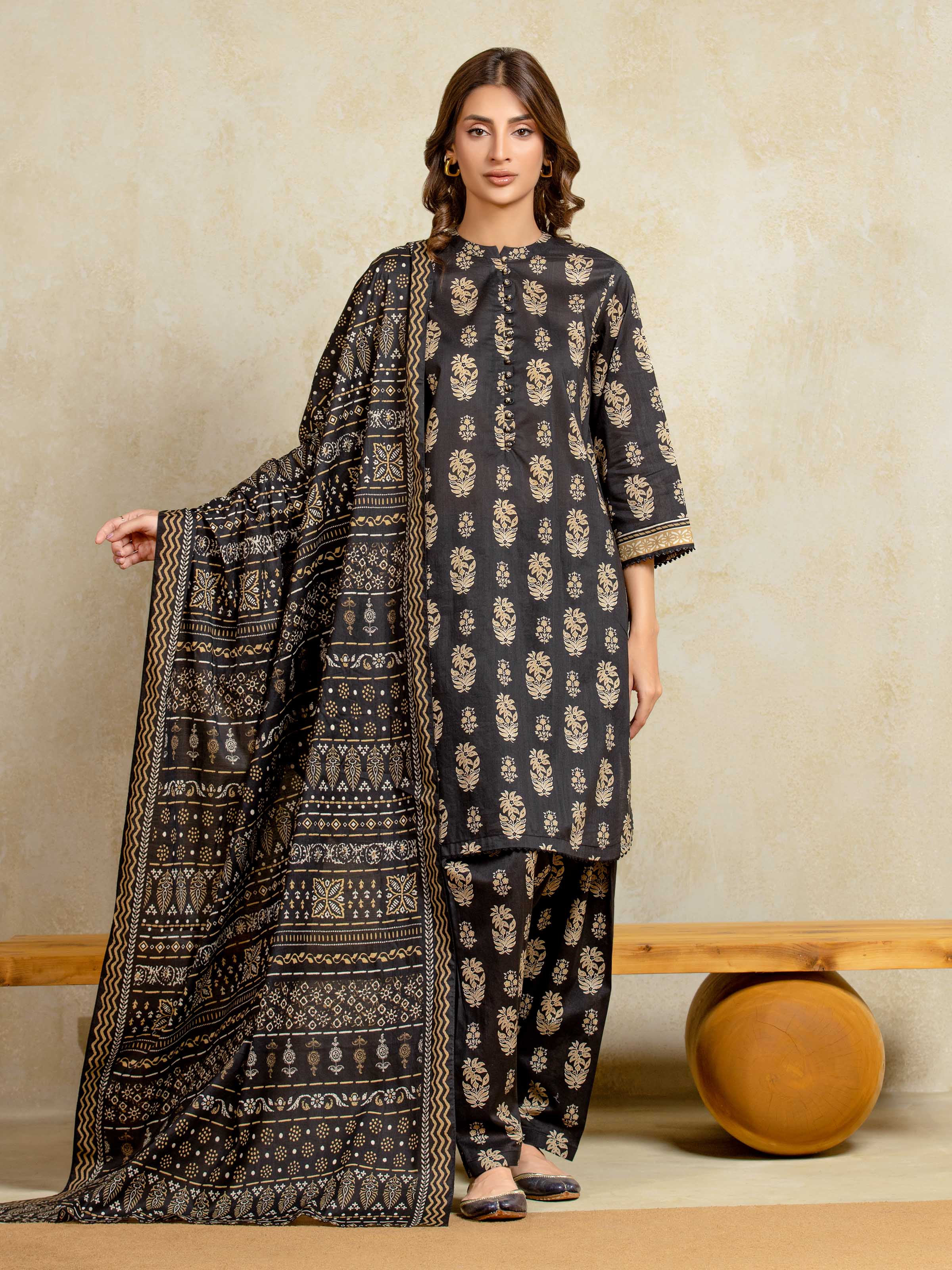 Unstitched Printed Khaddar Suit - EWU5A3-36094-3P