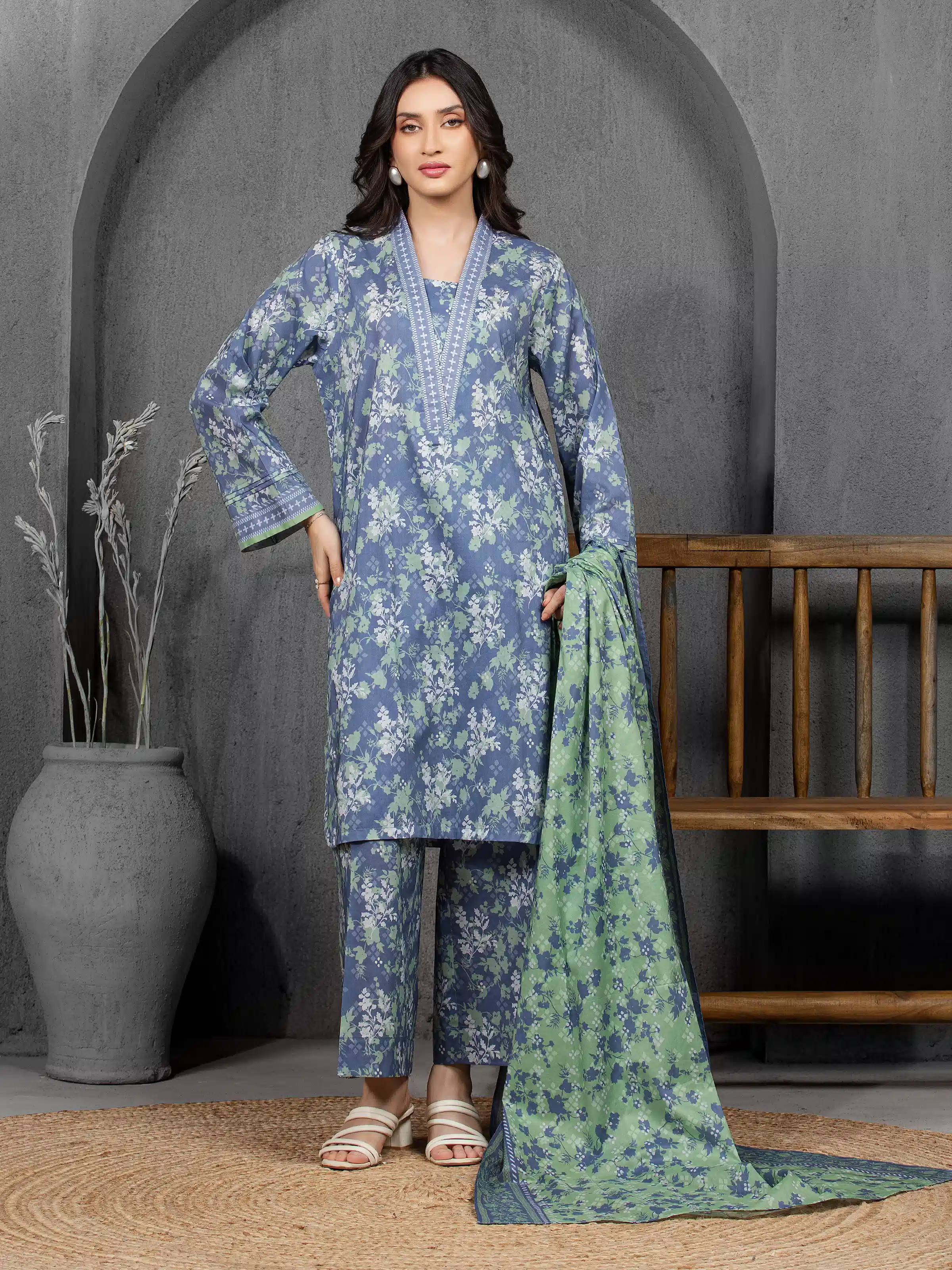 Unstitched Printed Cambric Suit - EWU5A2-35834-3P