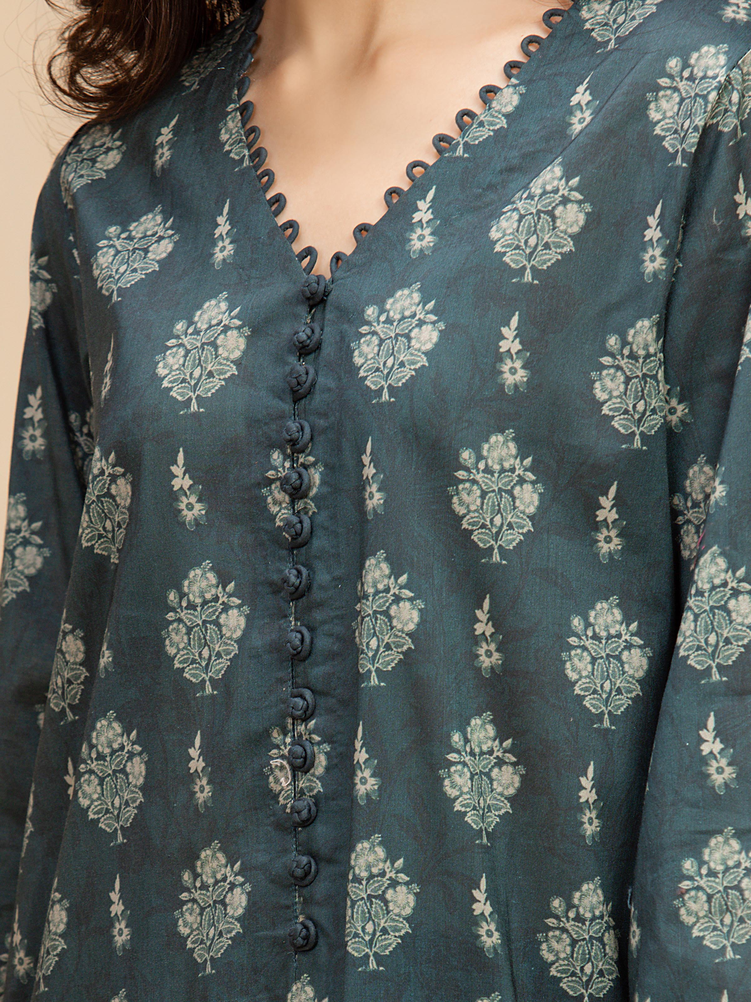 Unstitched Printed Khaddar Suit - EWU5A3-36120-3P - Image 3