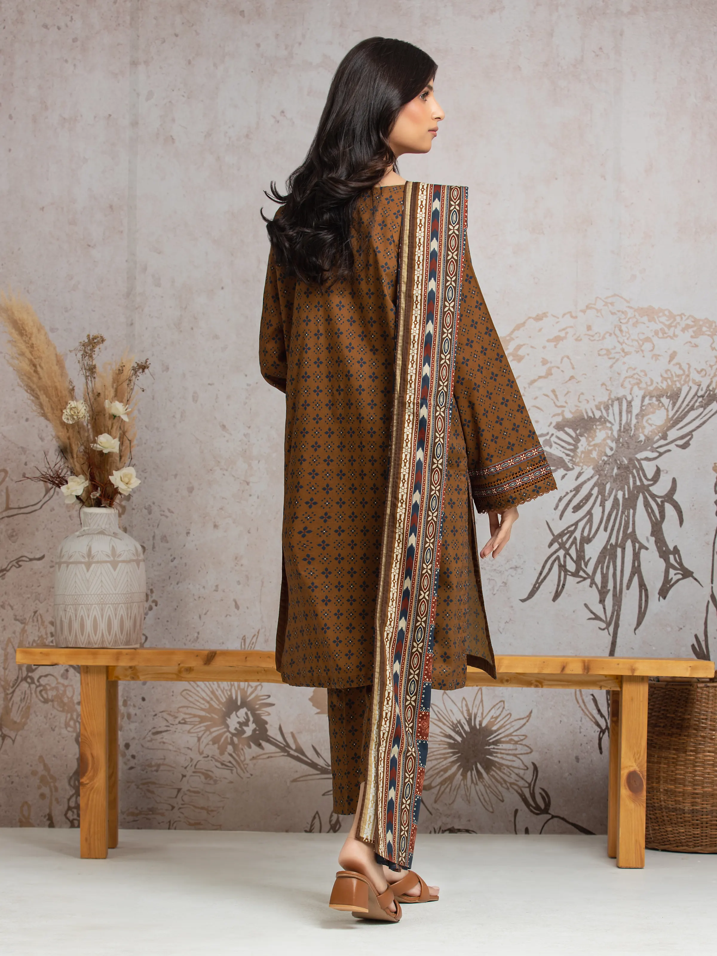 Unstitched Printed Cambric Shirt Dupatta - EWU24A2-29639SD - Image 4