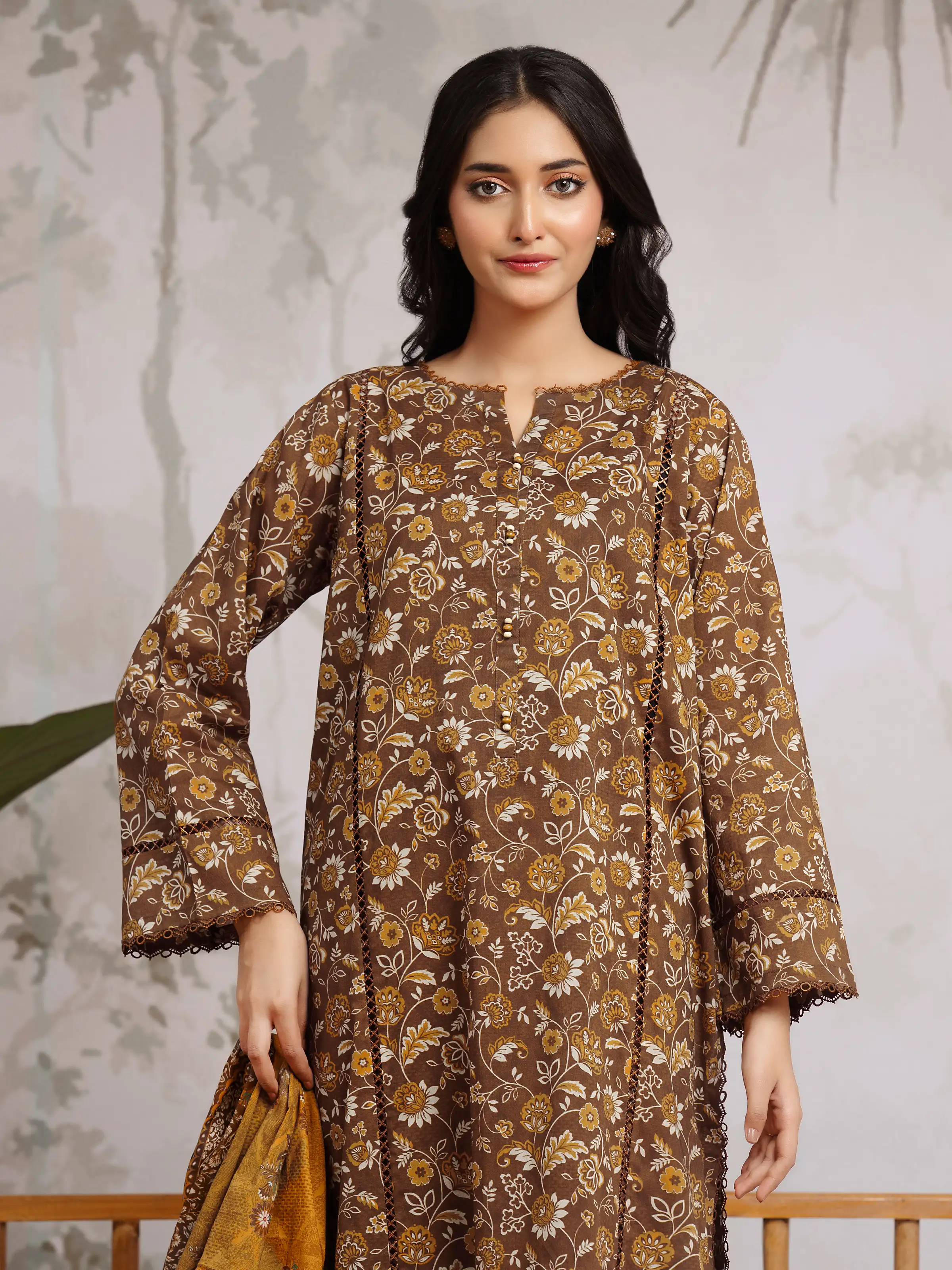 Unstitched Printed Khaddar Shirt Dupatta - EWU24A3-29804SD - Image 2