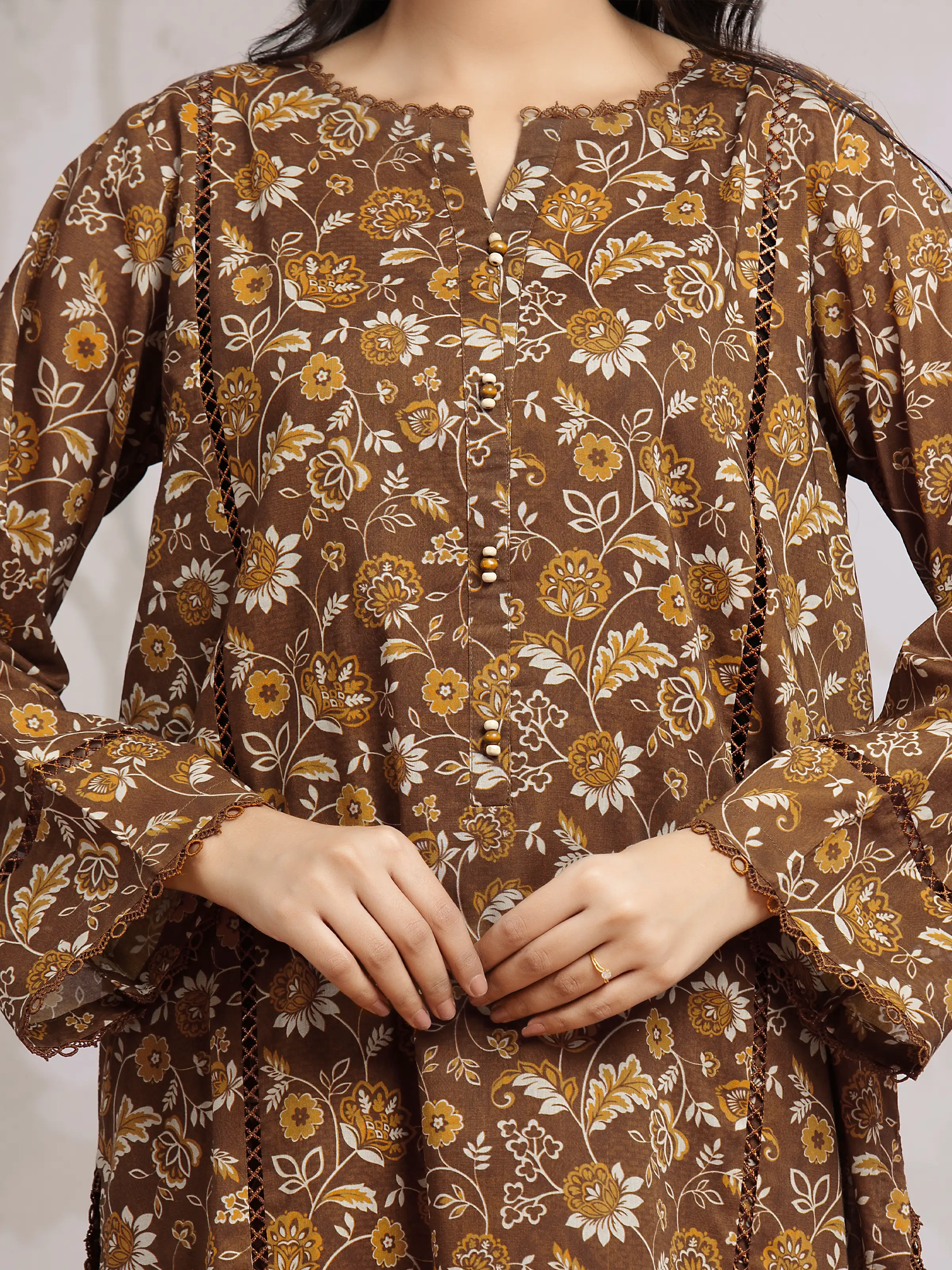 Unstitched Printed Khaddar Shirt Dupatta - EWU24A3-29804SD - Image 3
