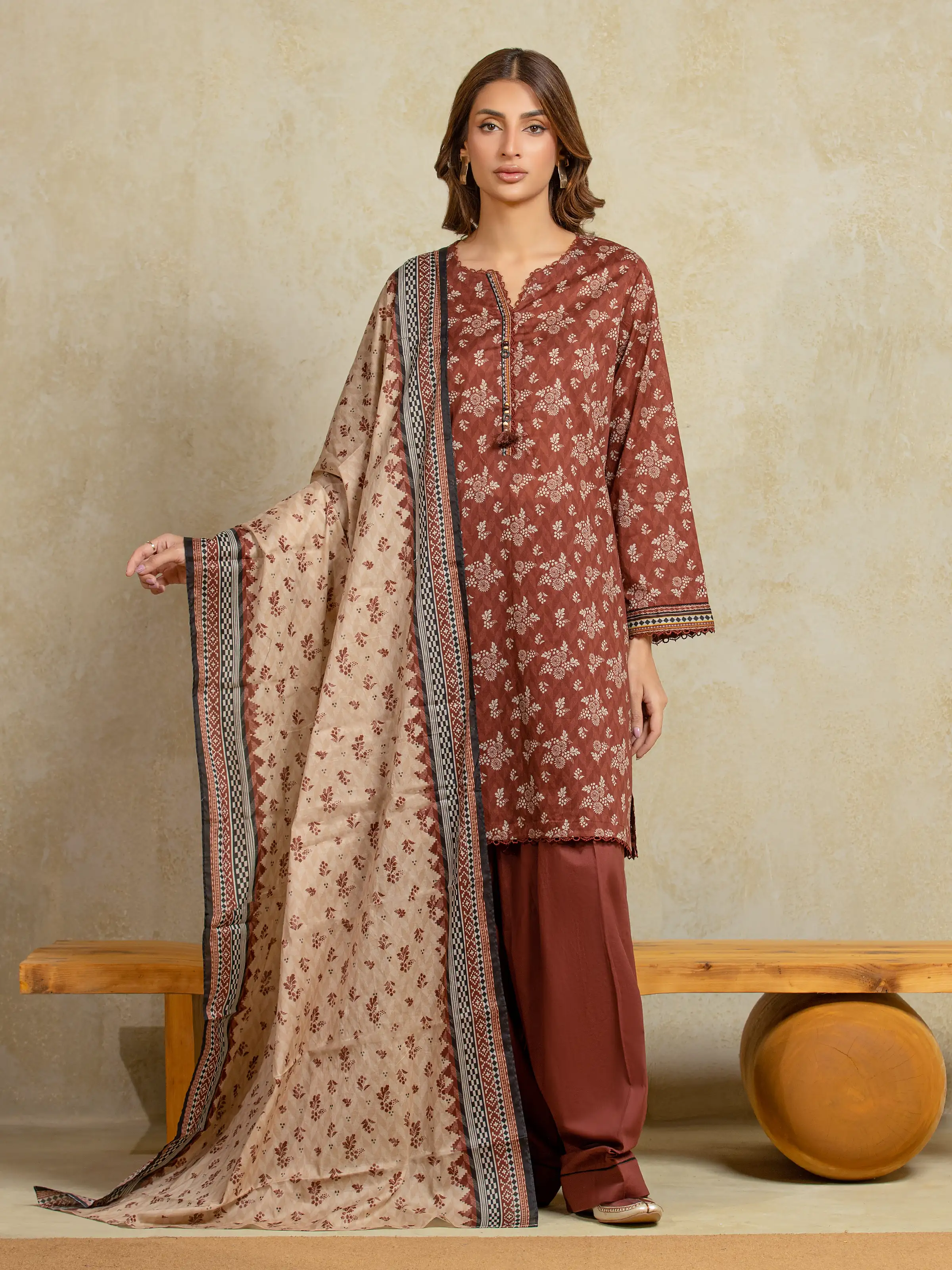 Unstitched Printed Khaddar Suit - EWU5A3-35936-3P