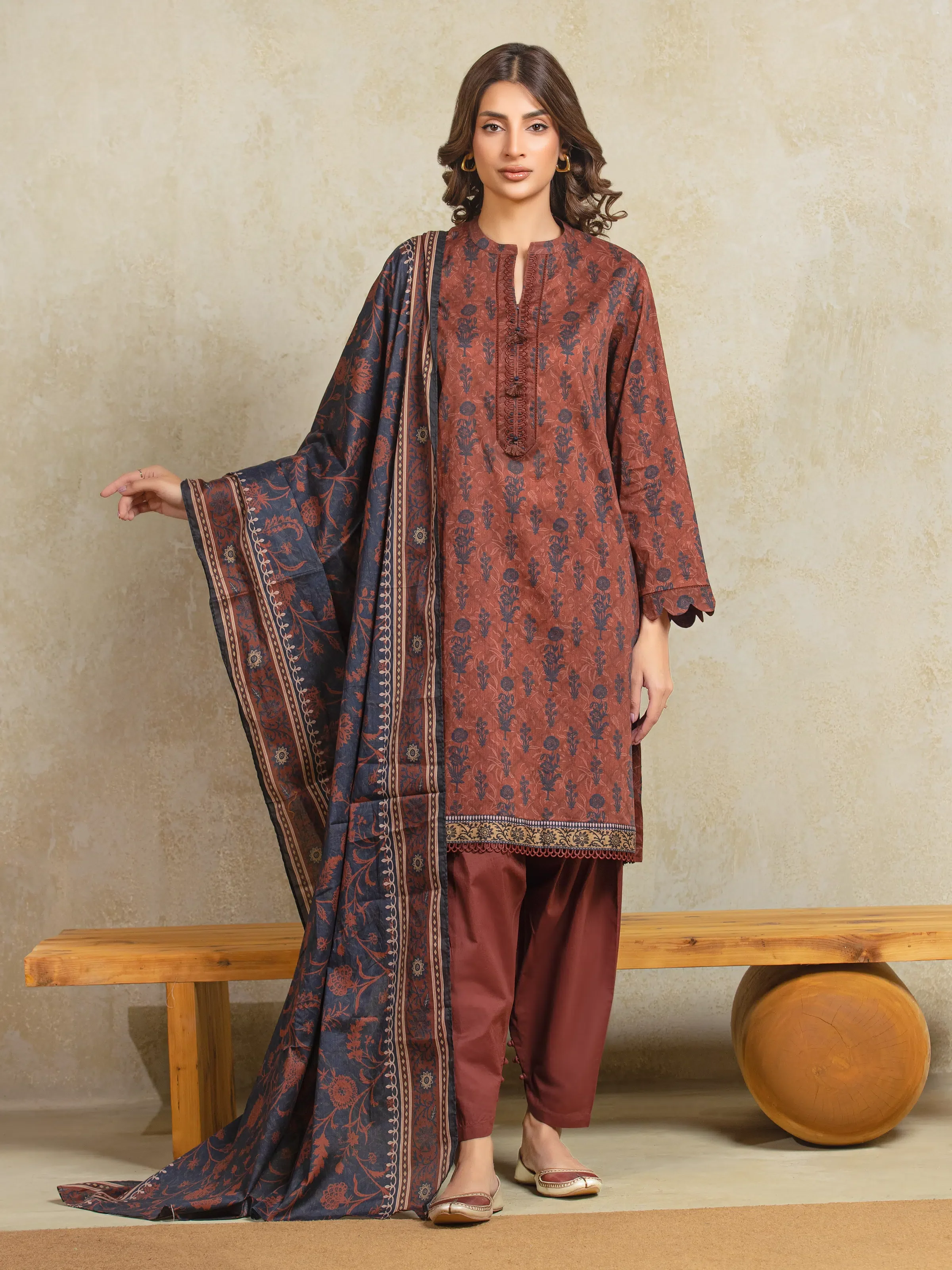 Unstitched Printed Khaddar Suit - EWU5A3-35955-3P