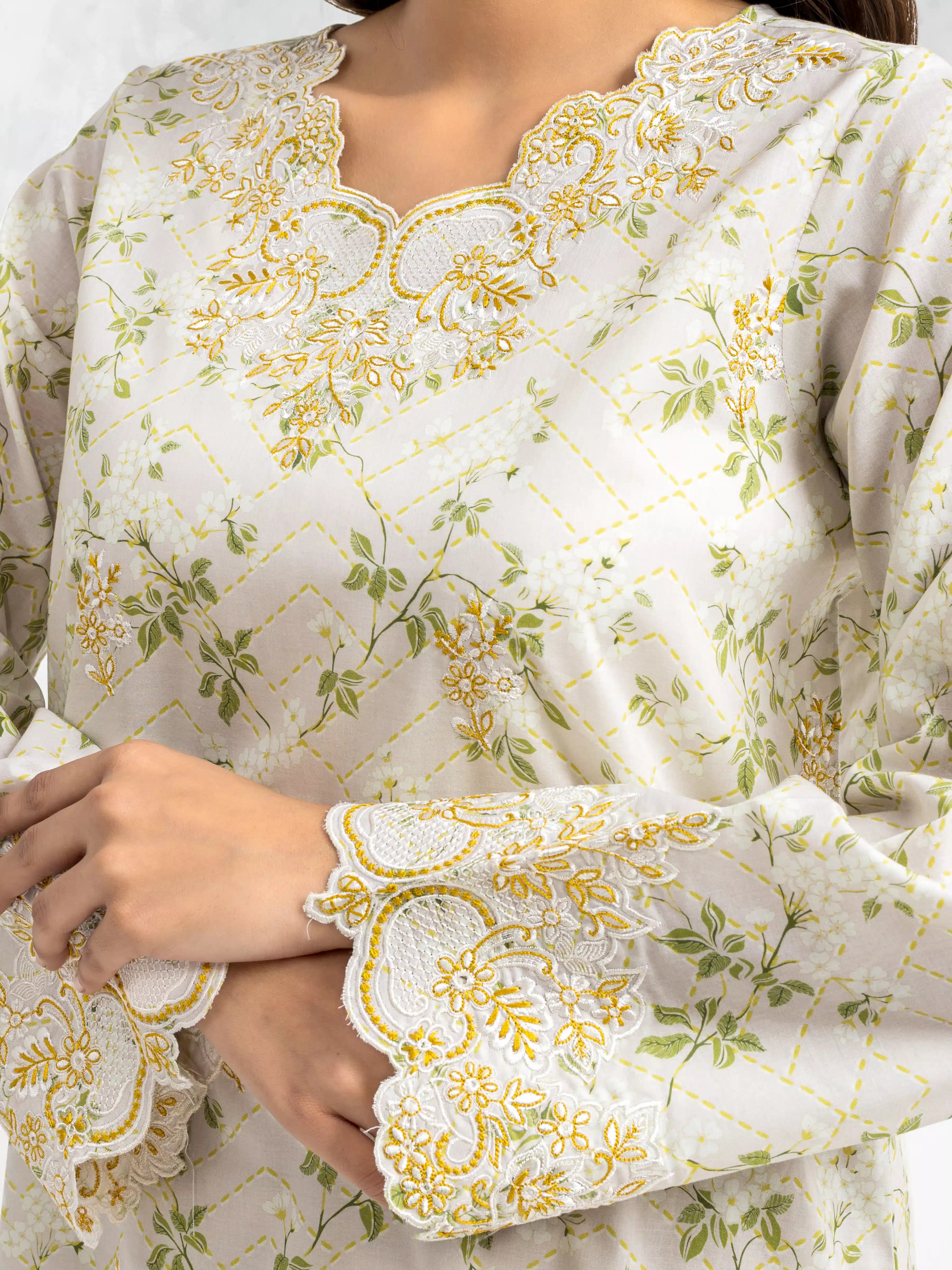 Unstitched Embroidered Cambric Shirt Dupatta - EWU24V2-30041SD - Image 2