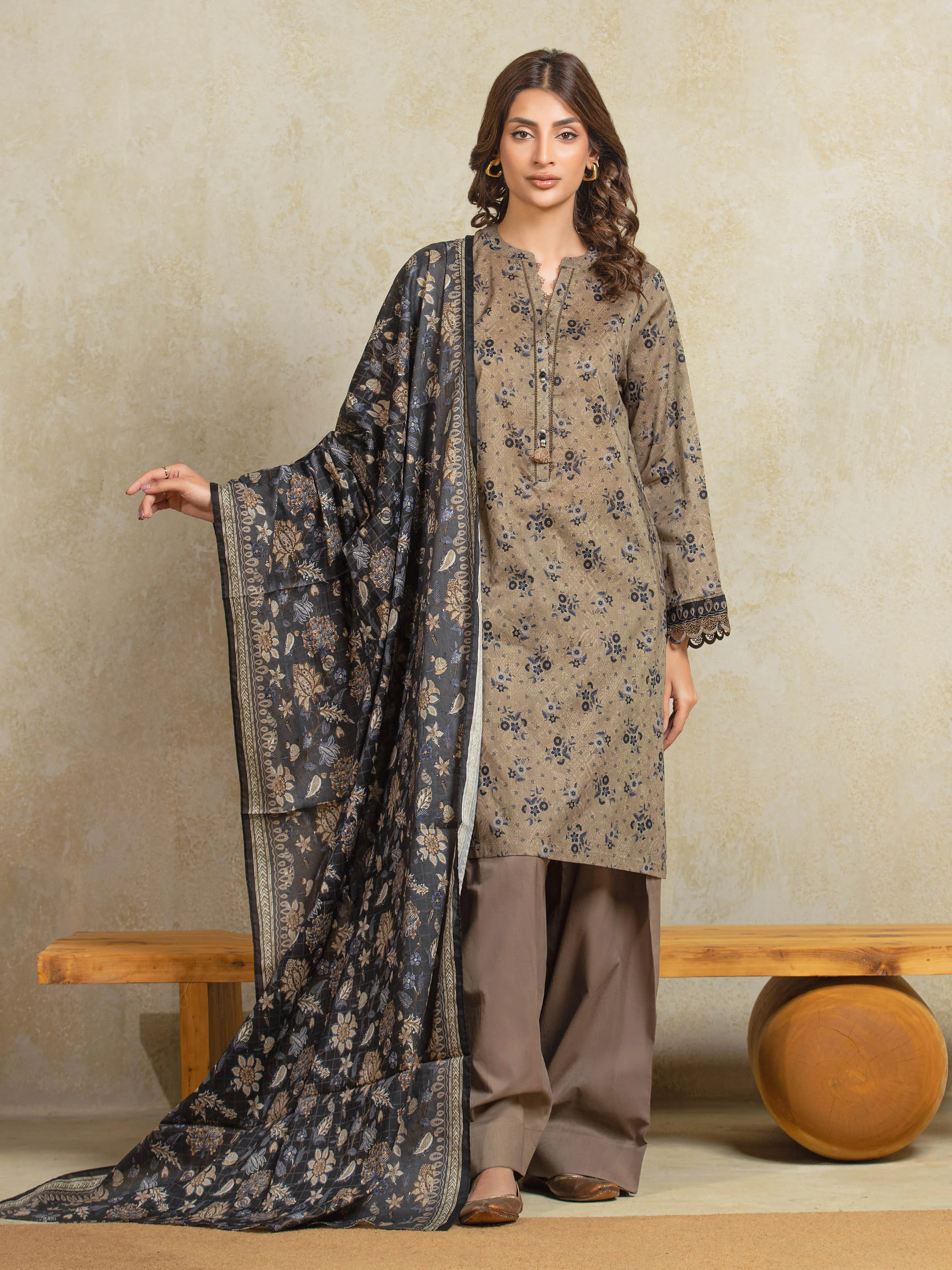 Unstitched Printed Khaddar Suit - EWU5A3-35964-3P