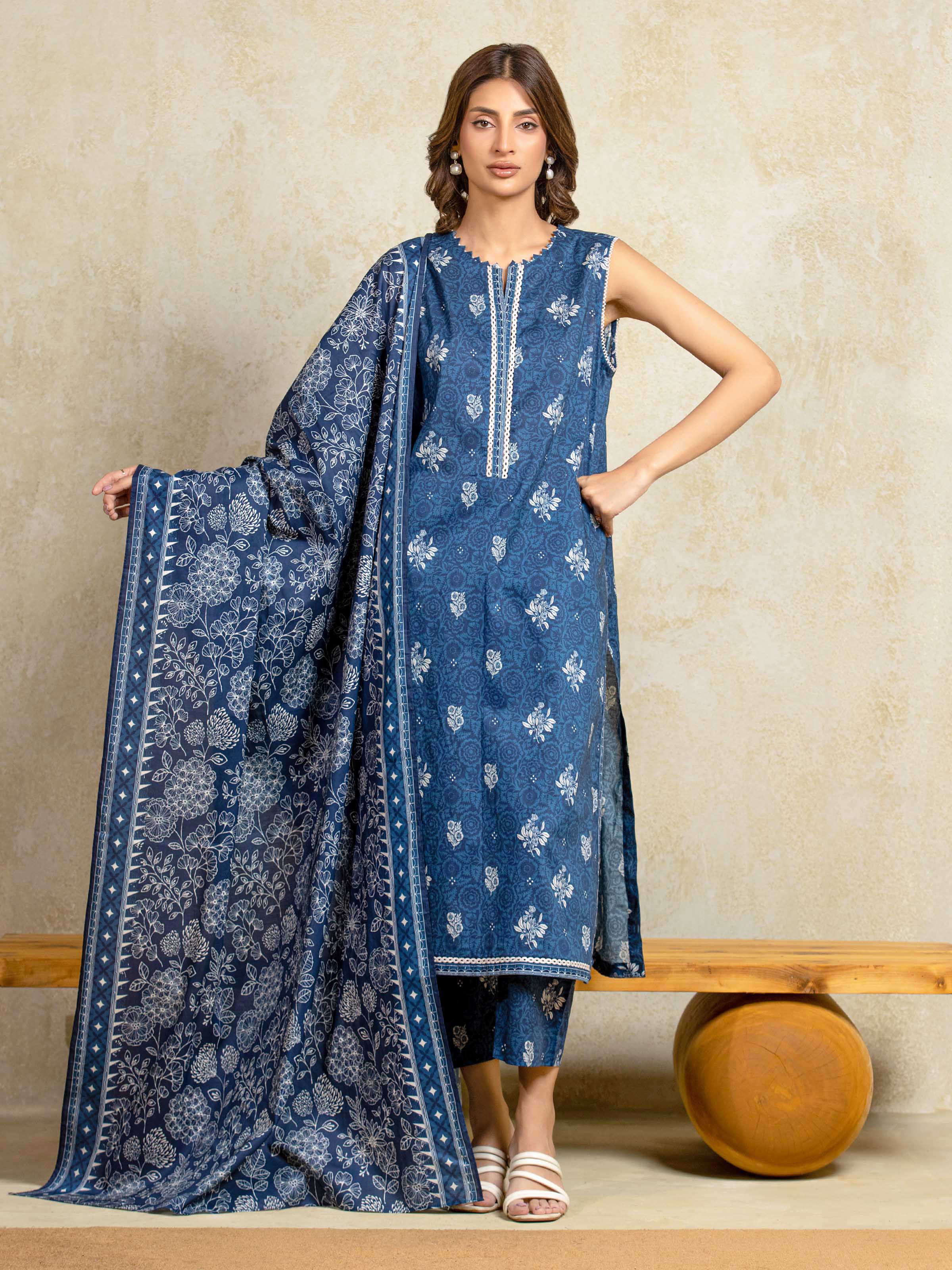 Unstitched Printed Khaddar Suit - EWU5A3-36092-3P