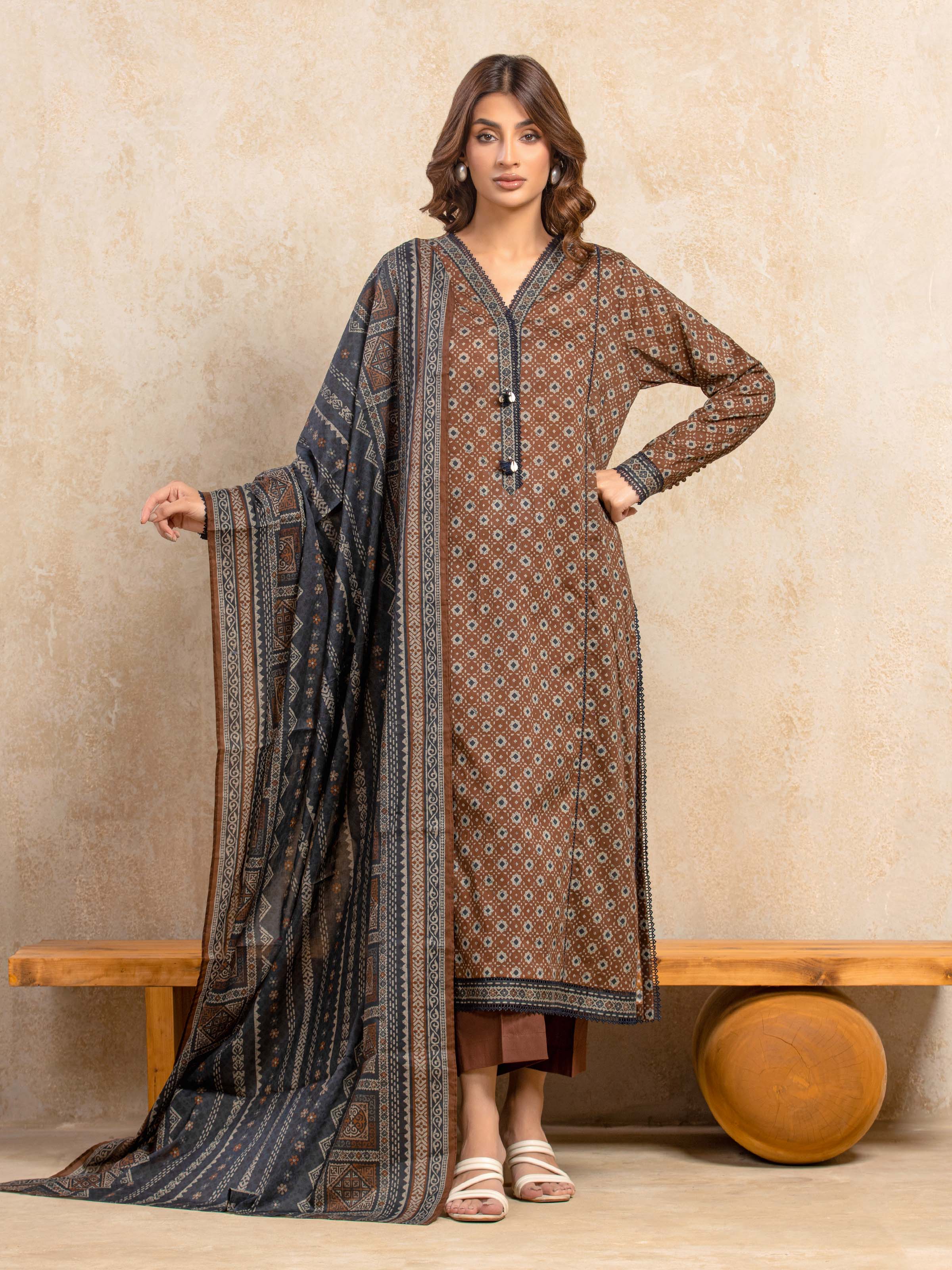 Unstitched Printed Khaddar Suit - EWU5A3-35980-3P