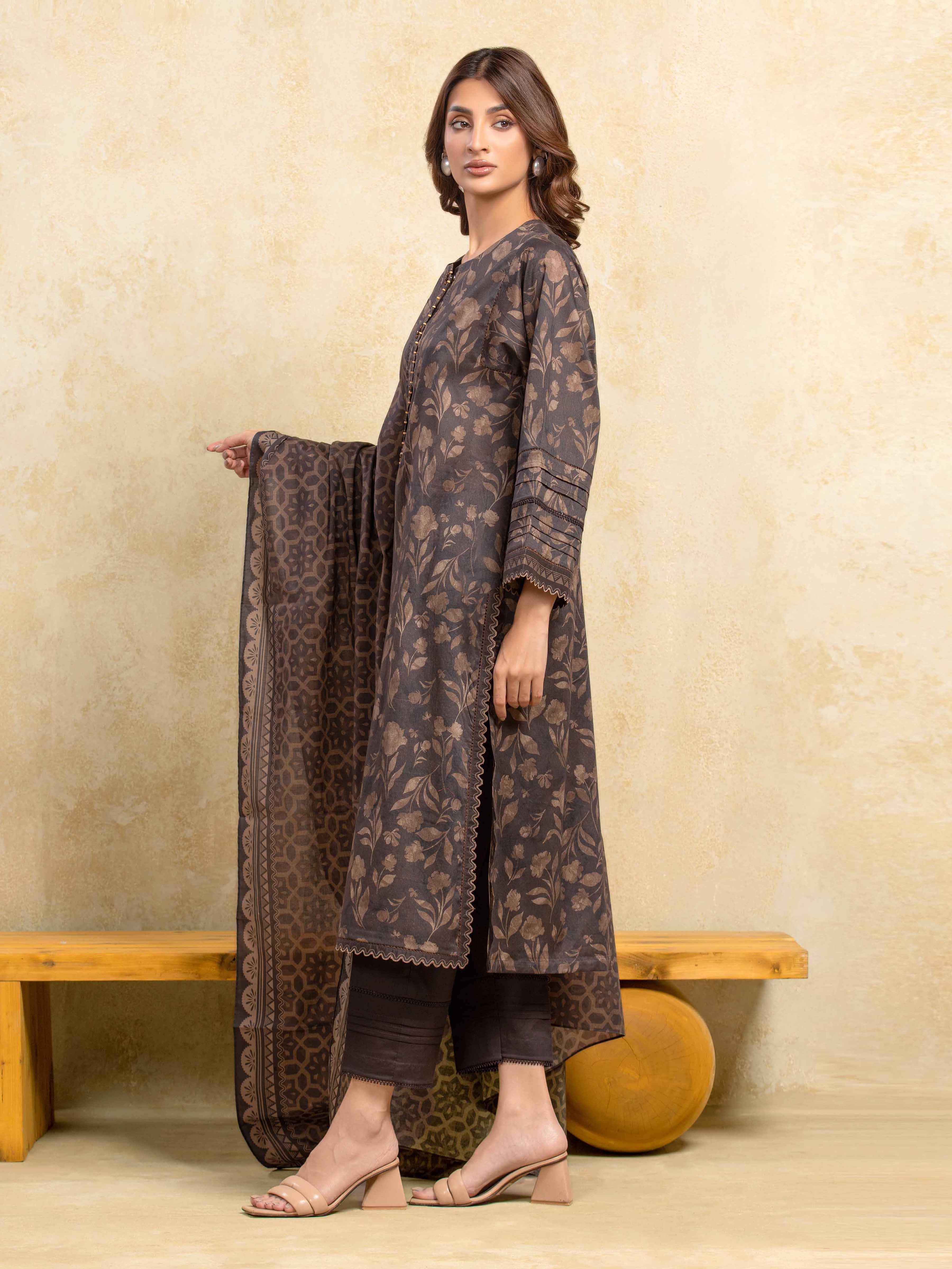 Unstitched Printed Khaddar Suit - EWU5A3-35990-3P - Image 5