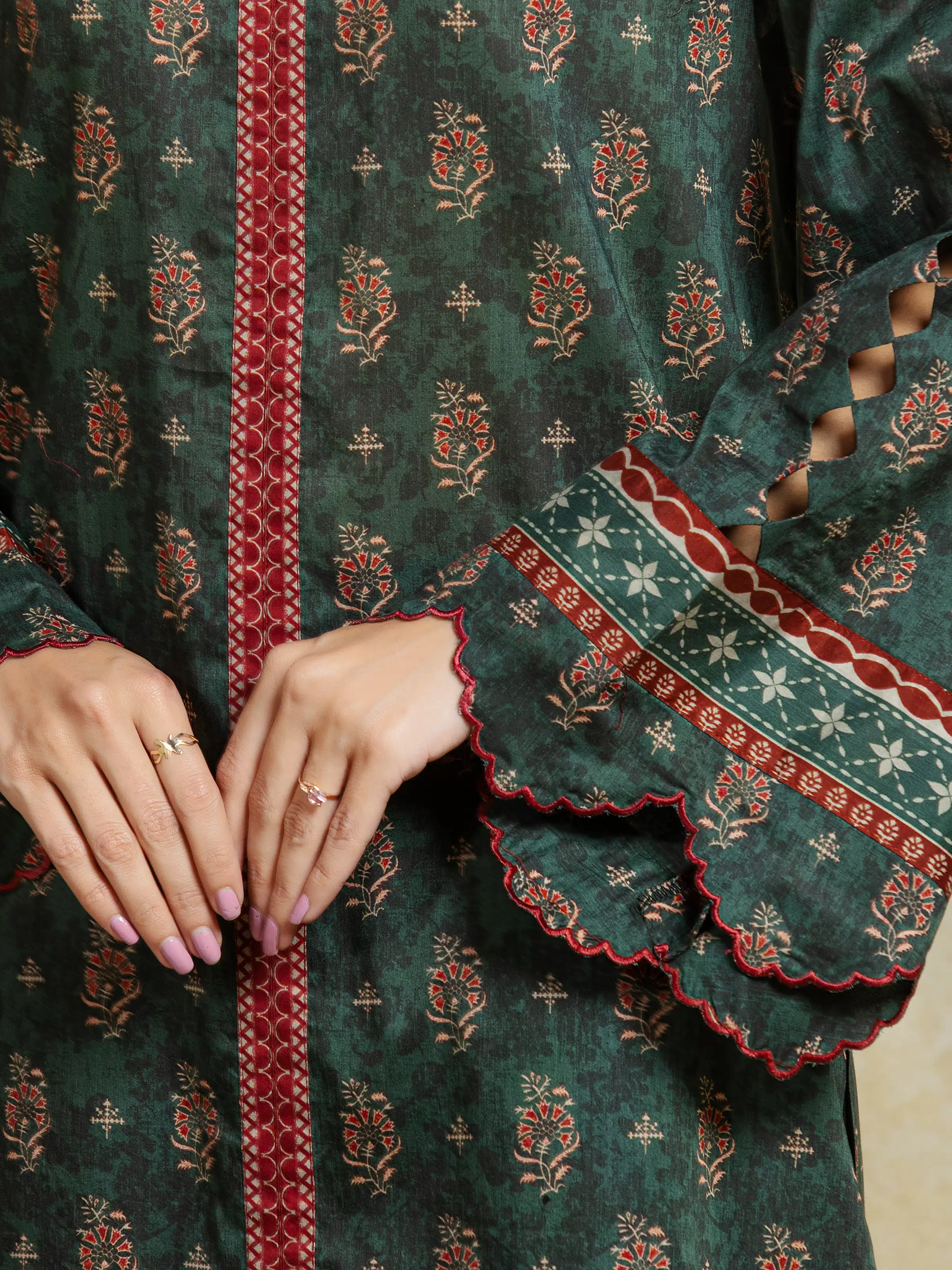 Unstitched Printed Khaddar Suit - EWU5A3-35937-3P - Image 3