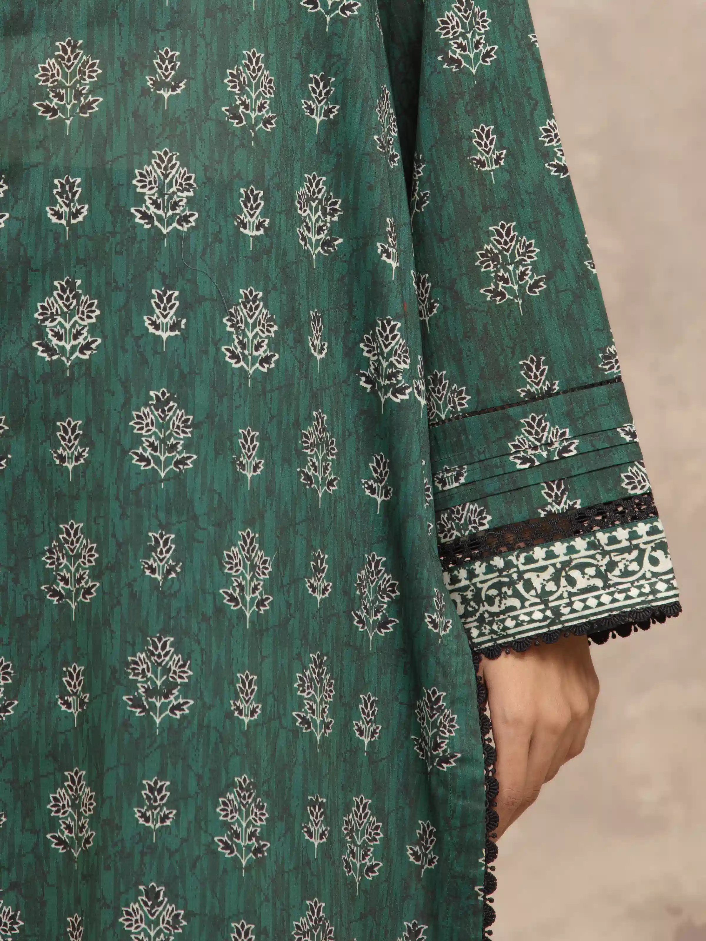 Unstitched Printed Khaddar Suit - EWU5A3-36040-3P - Image 3