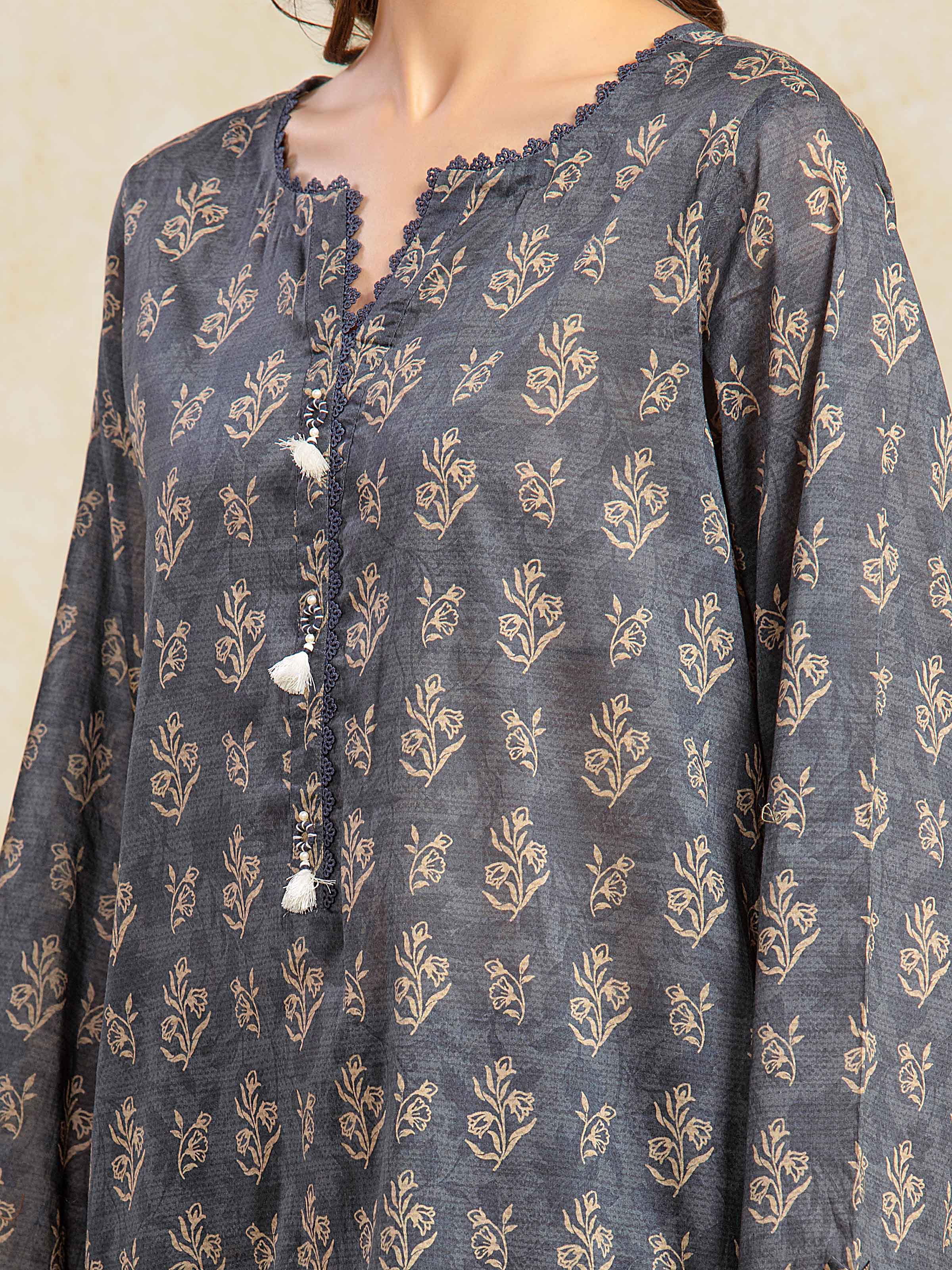 Unstitched Printed Khaddar Suit - EWU5A3-36095-3P - Image 4