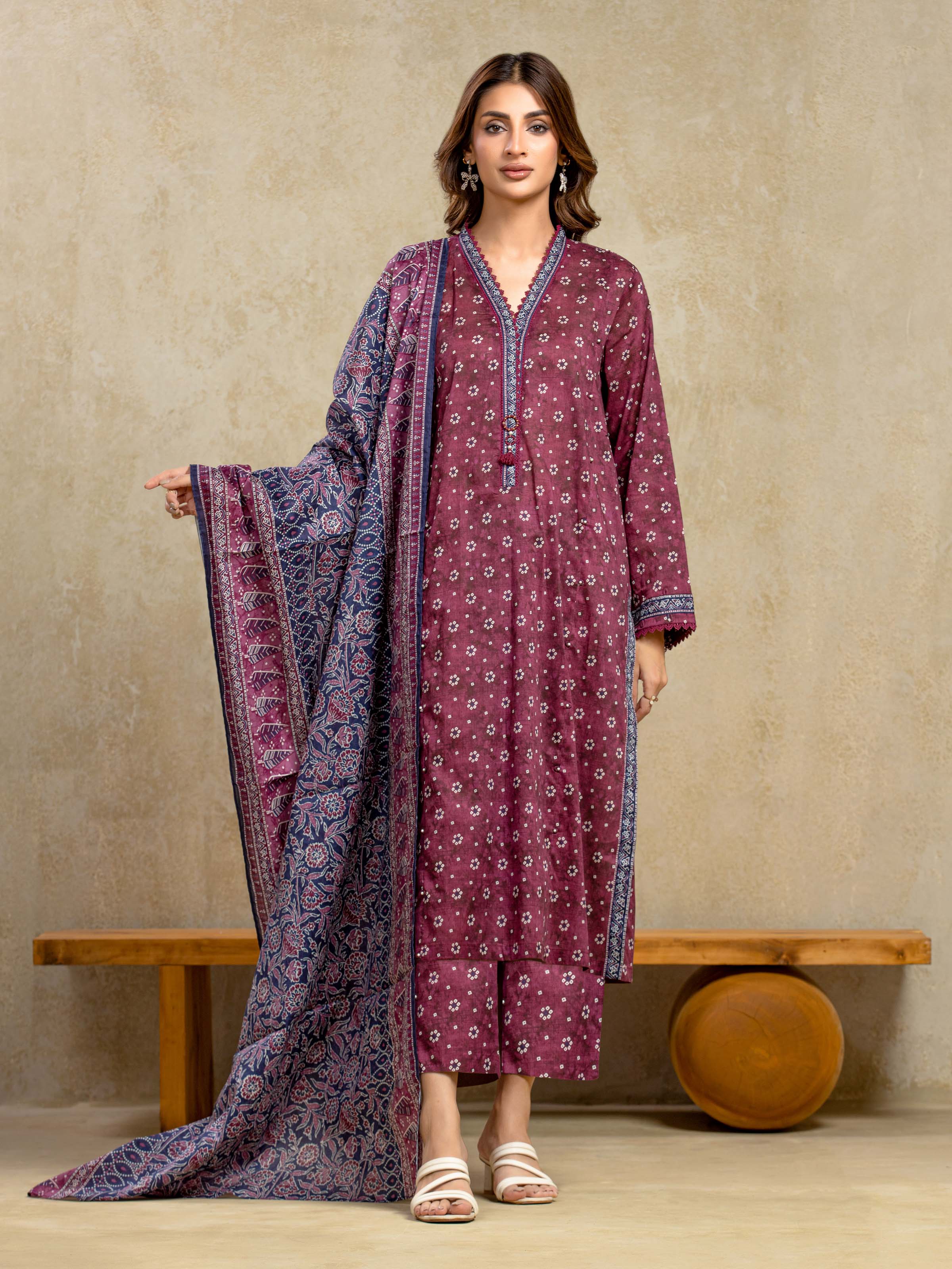 Unstitched Printed Khaddar Suit - EWU5A3-36107-3P