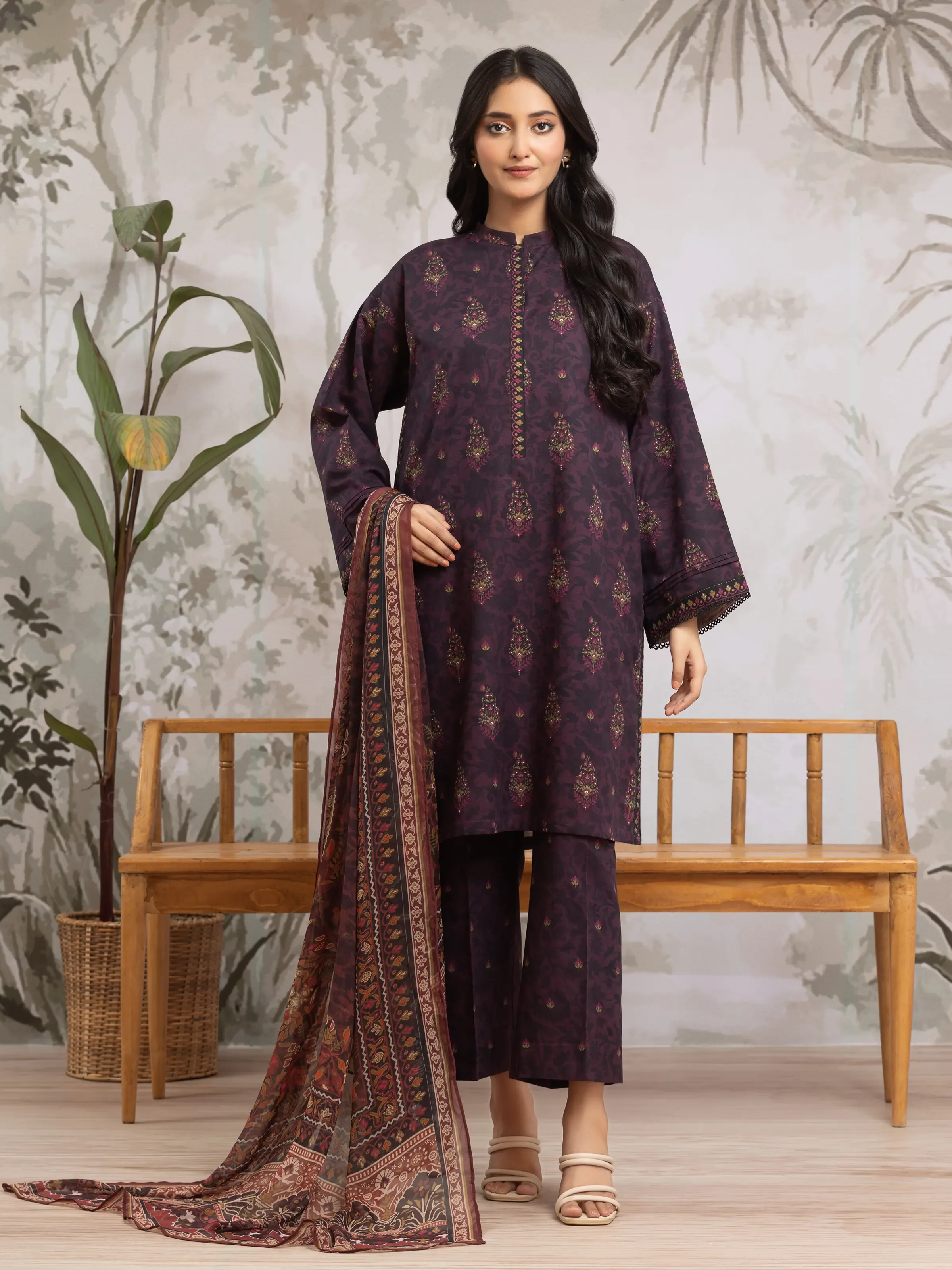 Unstitched Printed Khaddar Shirt Dupatta - EWU24M2-171SD