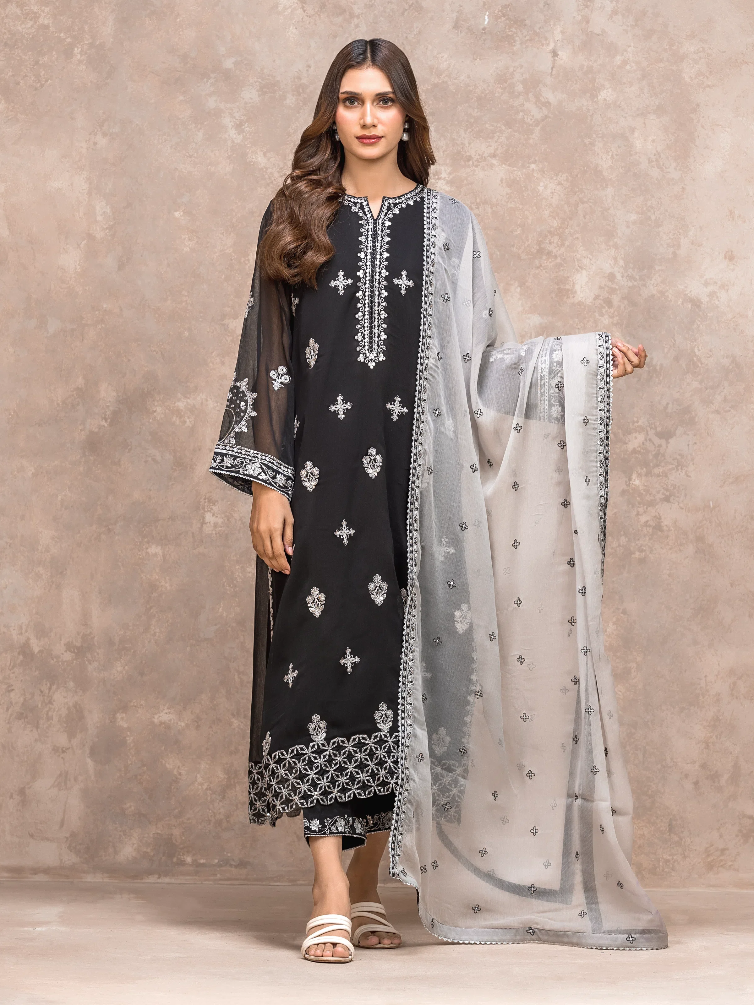 Unstitched Embroidered Chiffon Suit - EWU5V5-31304-3P