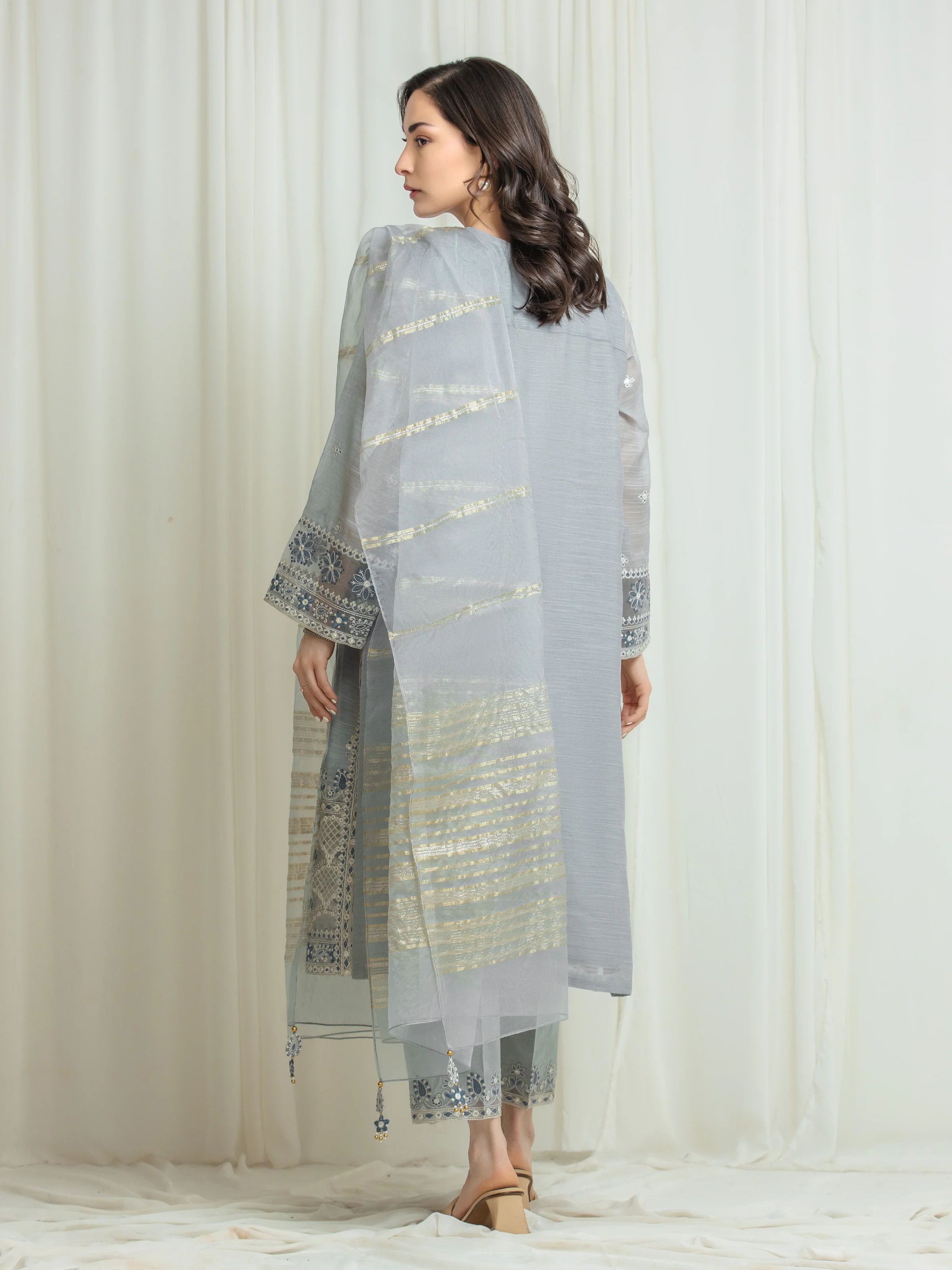 Unstitched Embroidered Munar Suit - EWU6V21-32061-3P - Image 6