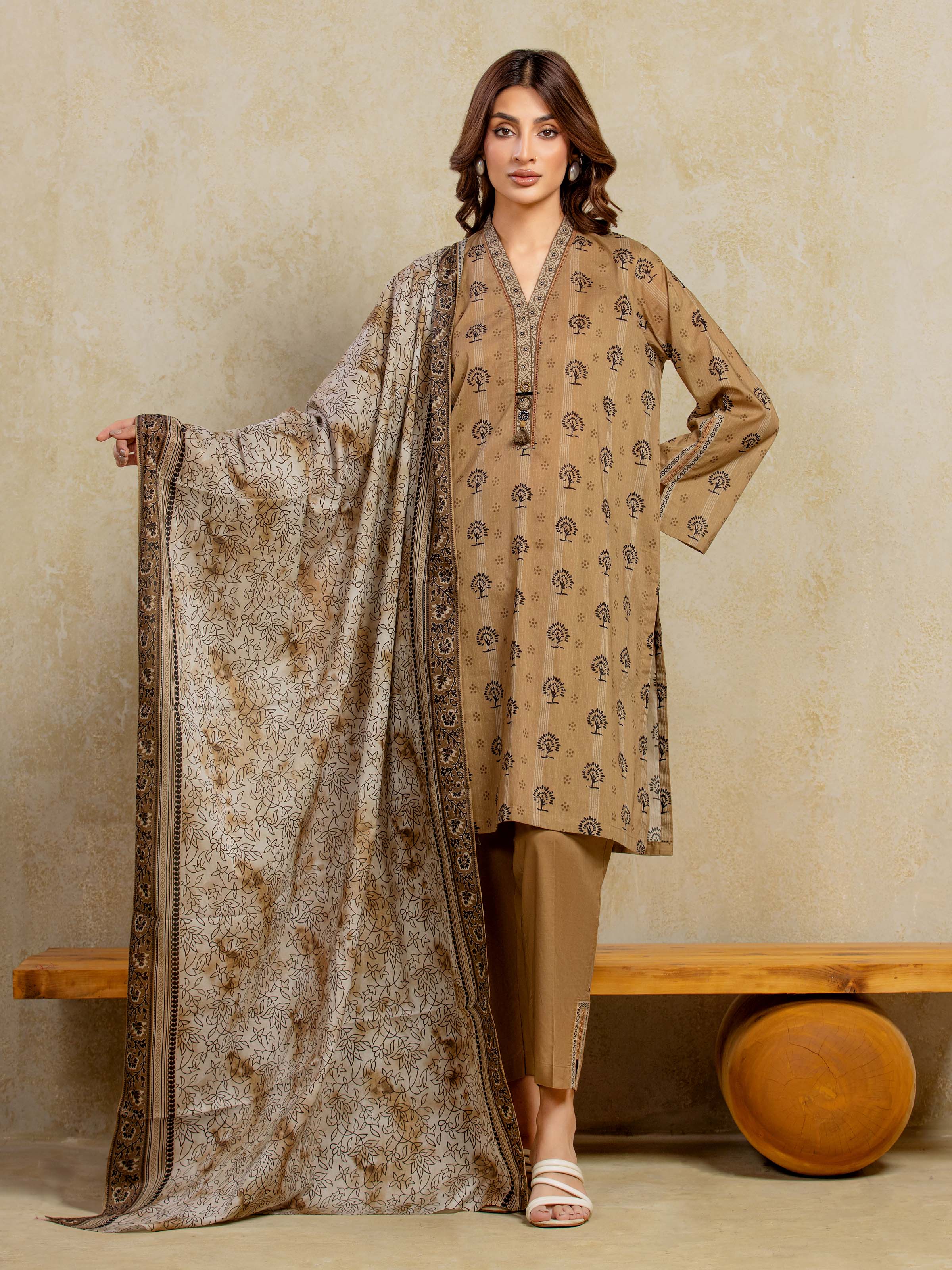 Unstitched Printed Khaddar Suit - EWU5A3-35994-3P