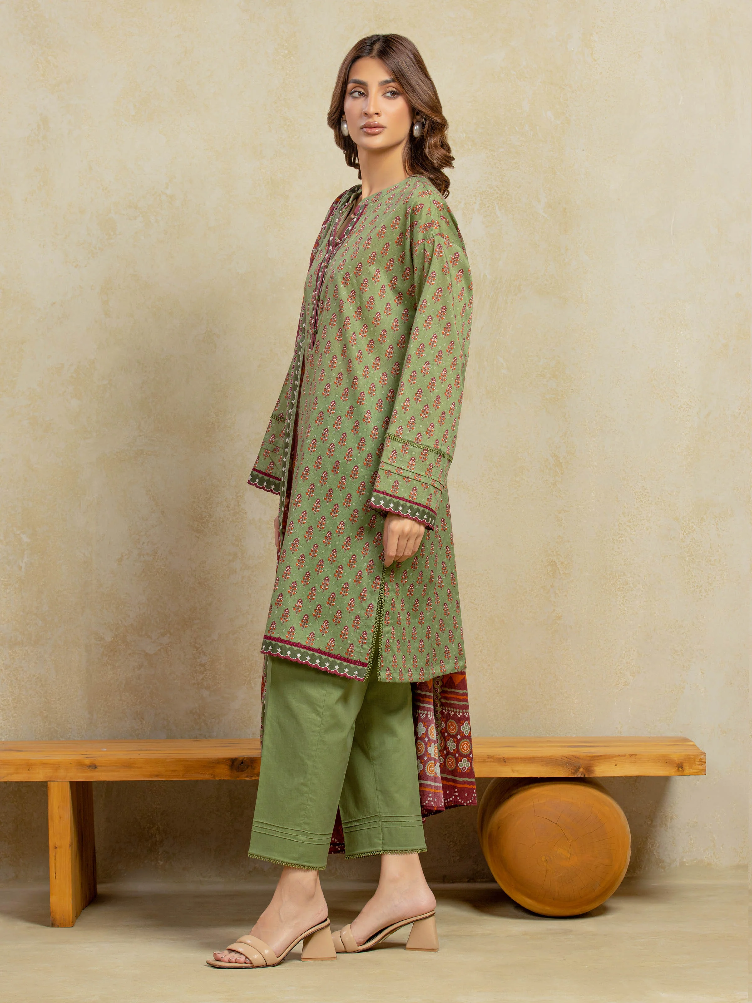 Unstitched Printed Khaddar Suit - EWU5A3-35943-3P - Image 5