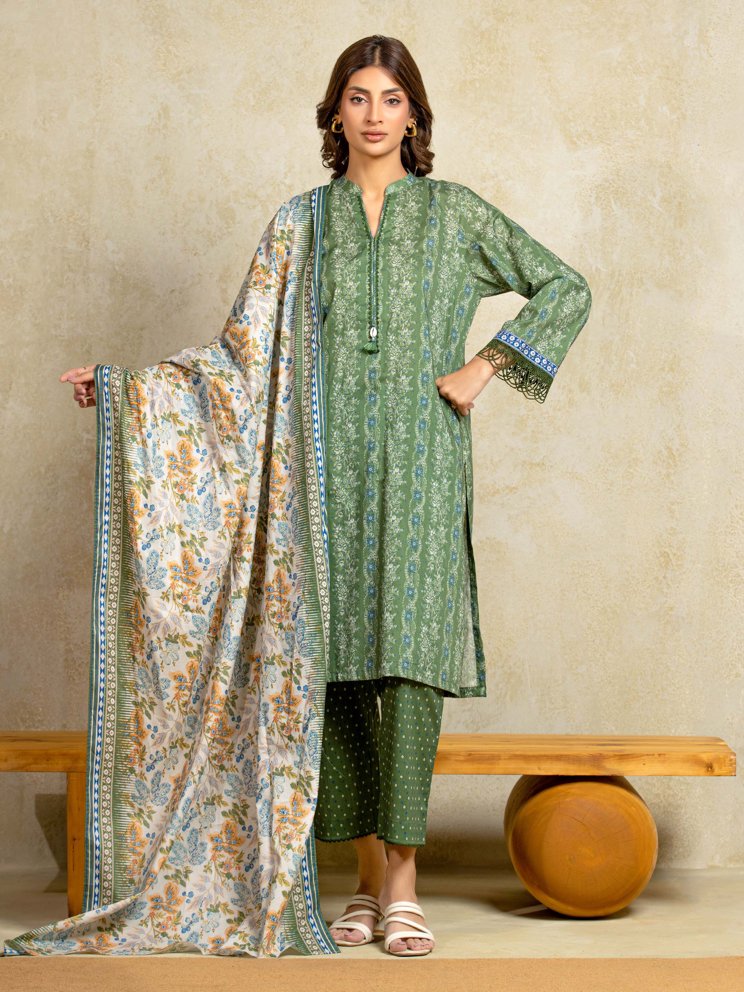 Unstitched Printed Khaddar Suit - EWU5A3-36093-3P