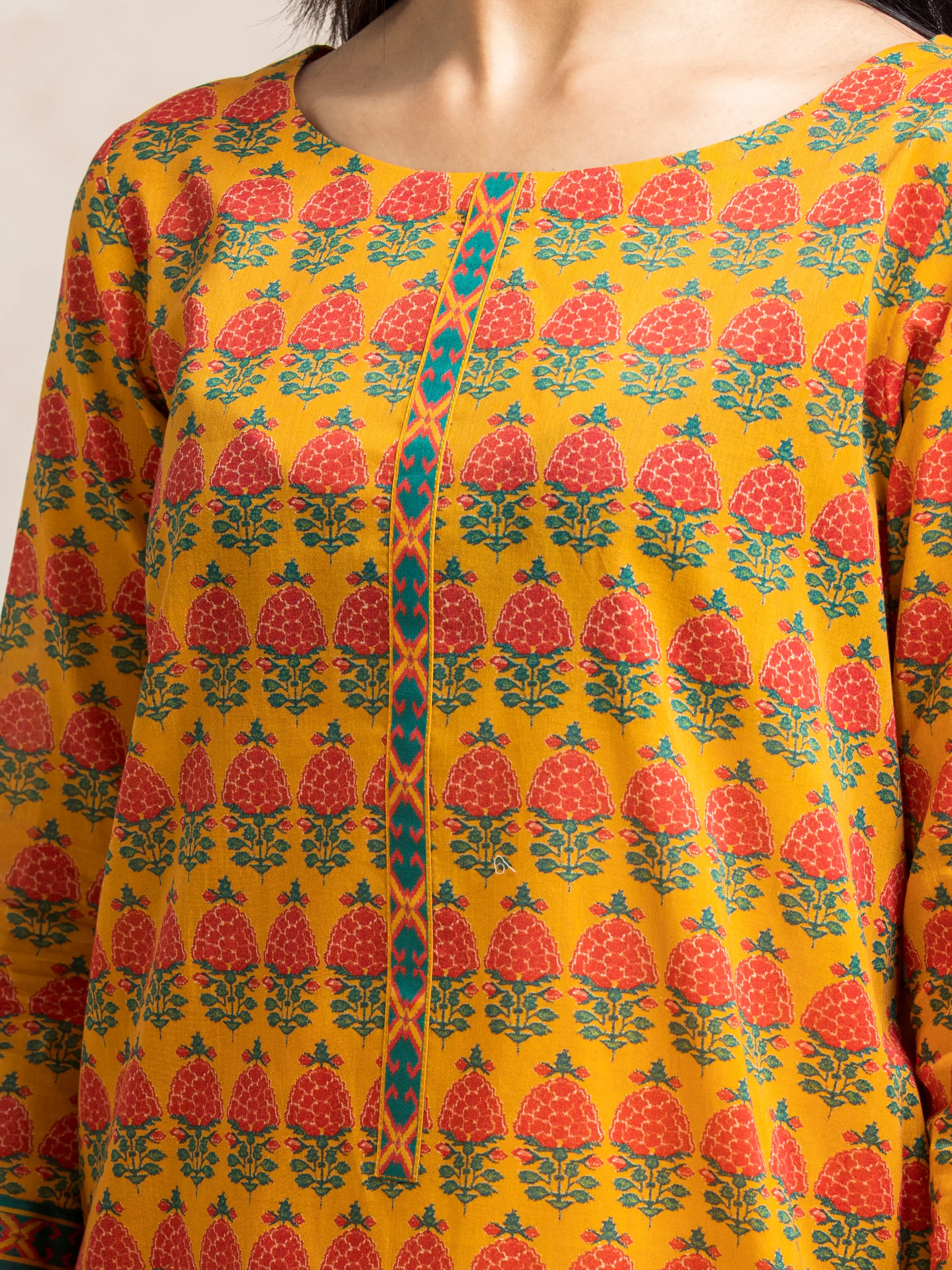 Unstitched Printed Cambric Shirt Trouser - EWU24A2-28056ST - Image 3