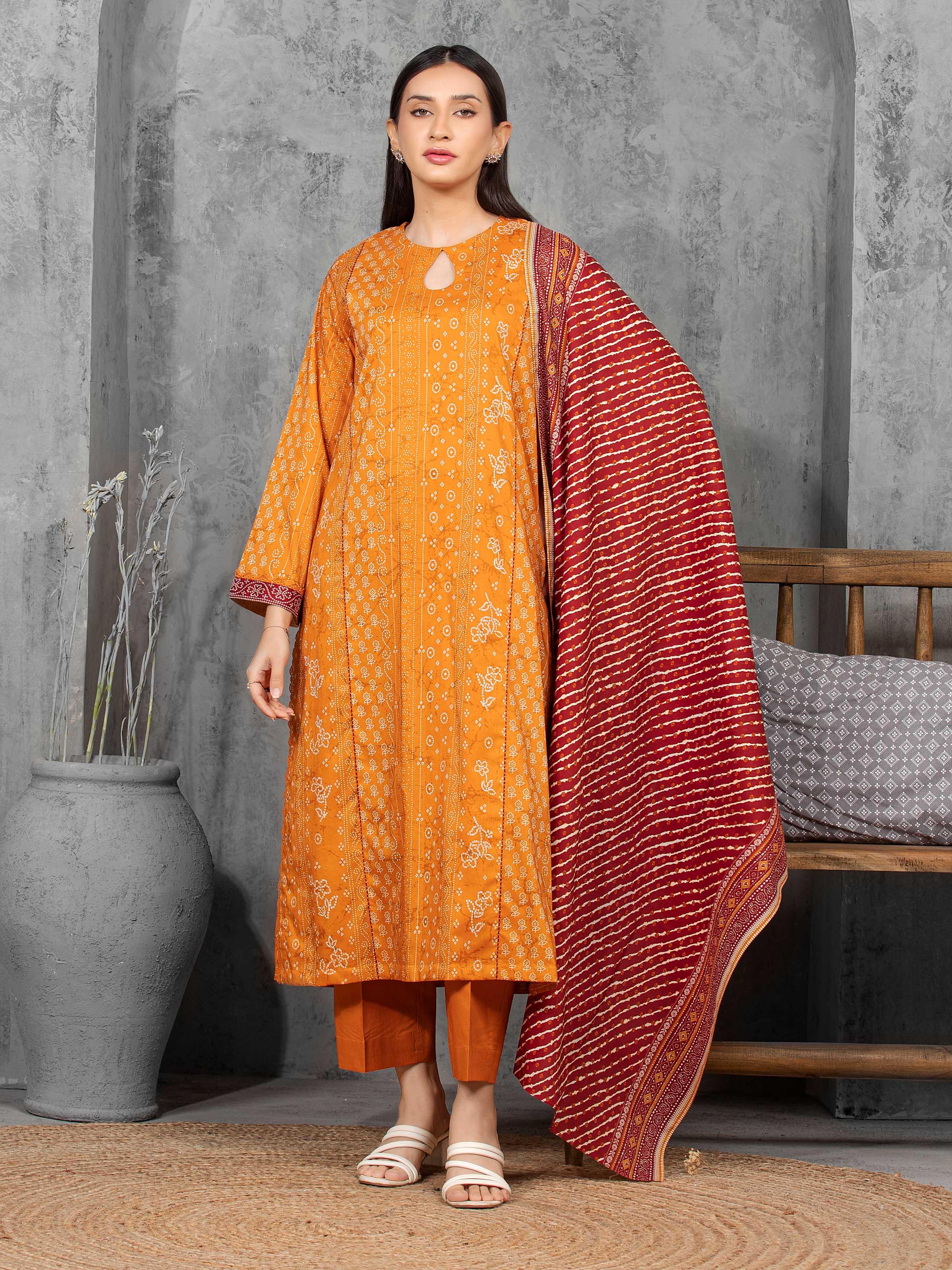 Unstitched Printed Cambric Suit - EWU5A2-35813-3P