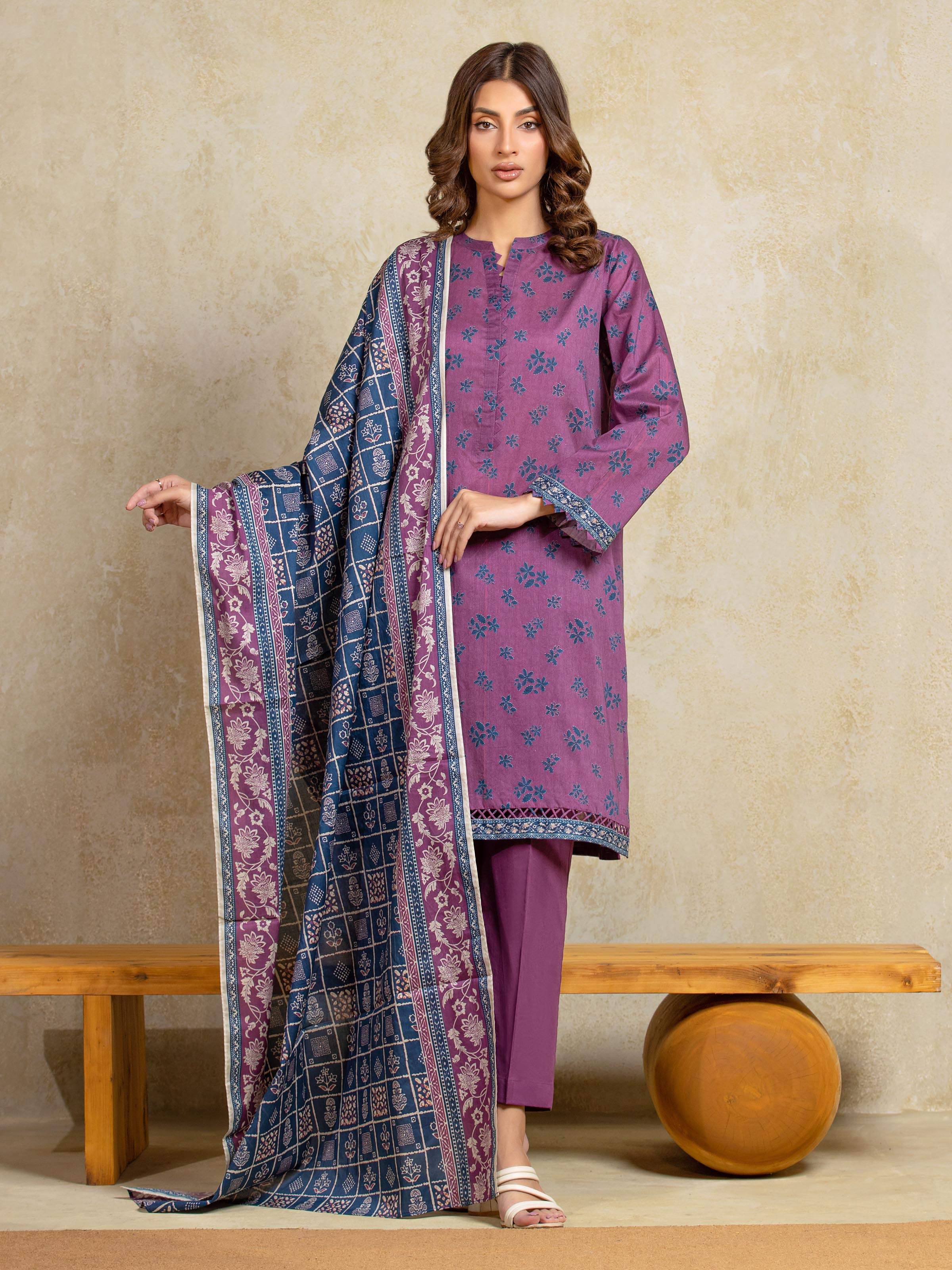 Unstitched Printed Khaddar Suit - EWU5A3-35921-3P