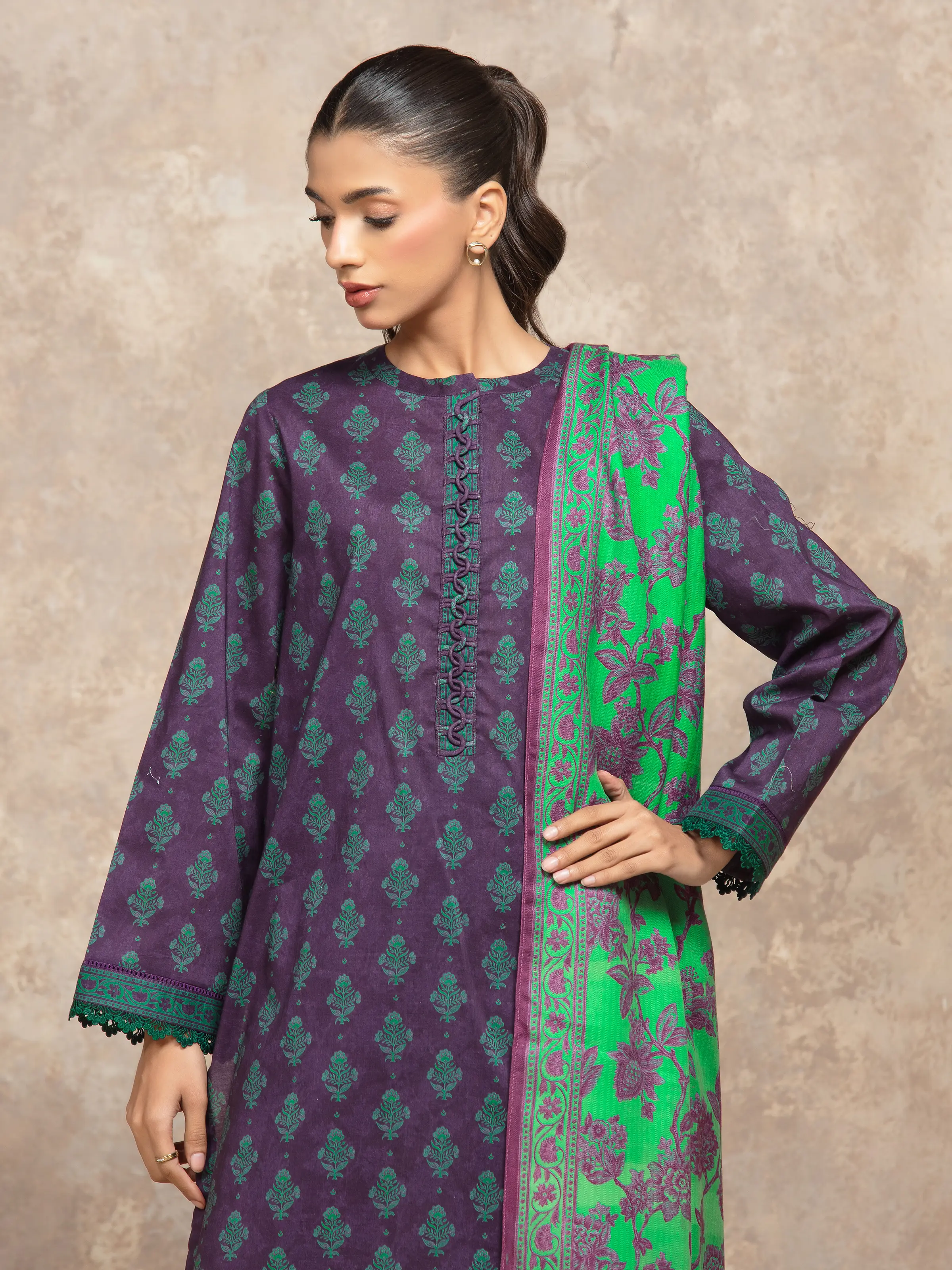 Unstitched Printed Khaddar Suit - EWU5M3-026-3P - Image 2