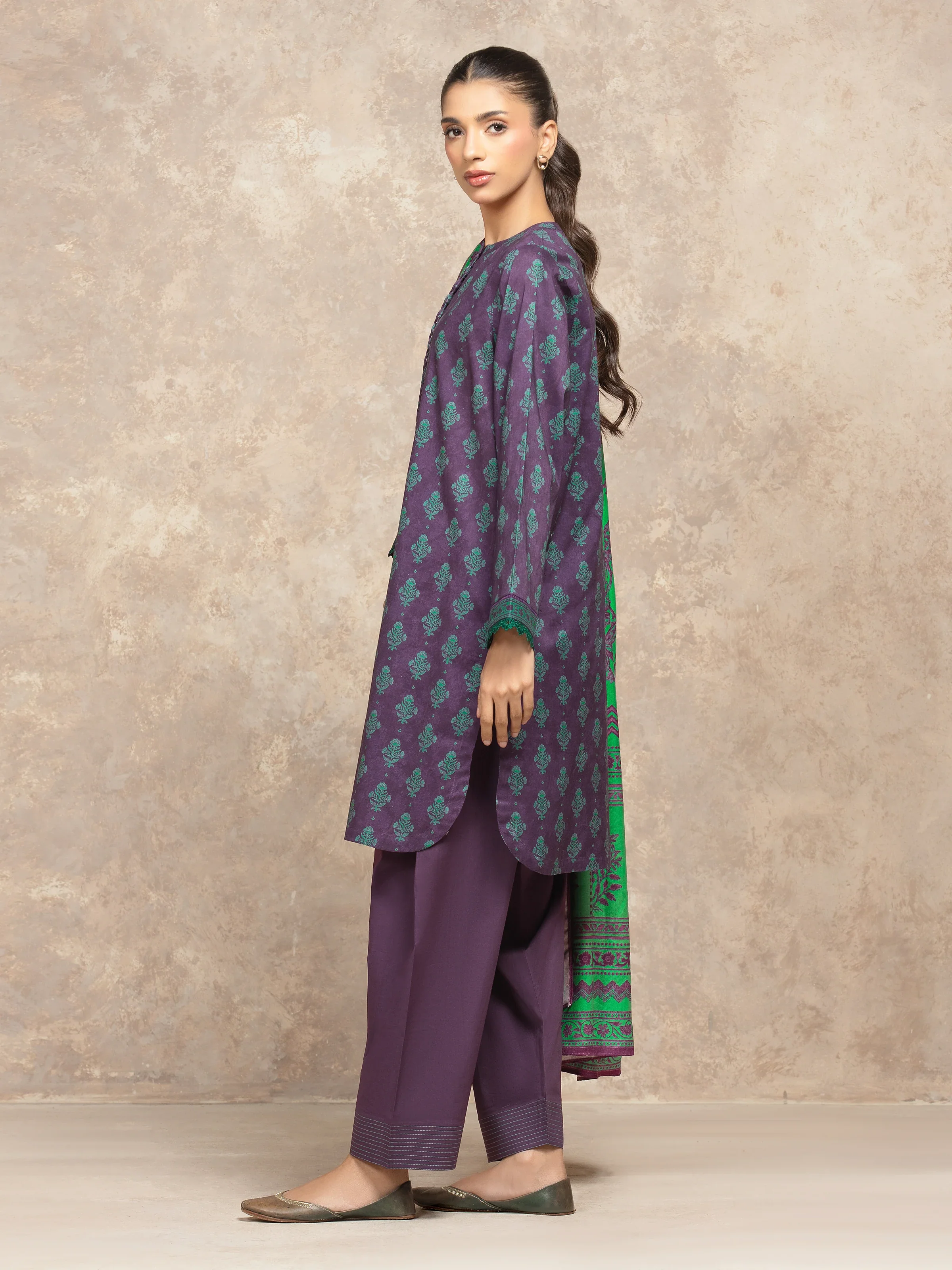 Unstitched Printed Khaddar Suit - EWU5M3-026-3P - Image 5