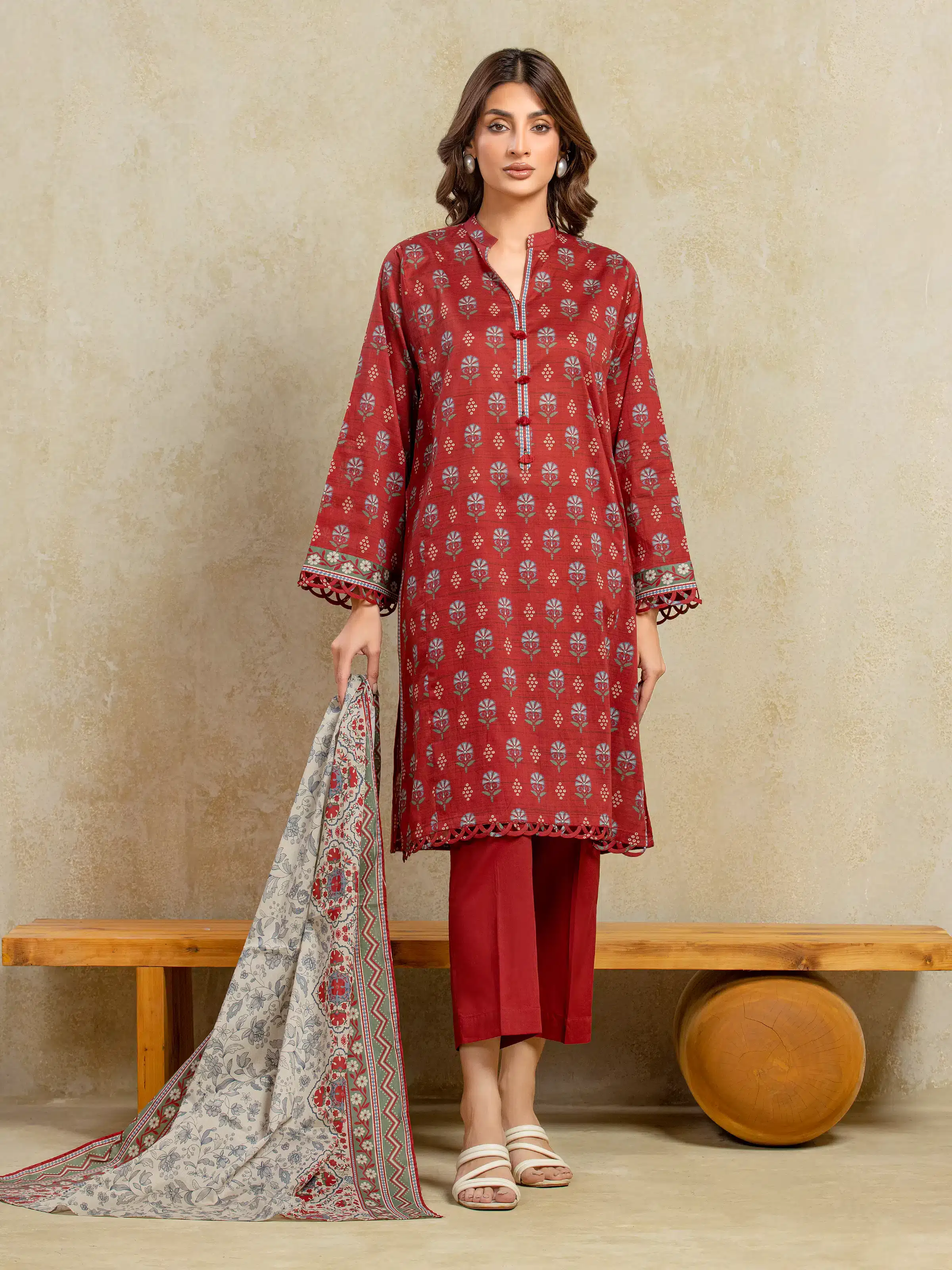 Unstitched Printed Khaddar Suit - EWU5A3-35951-3P