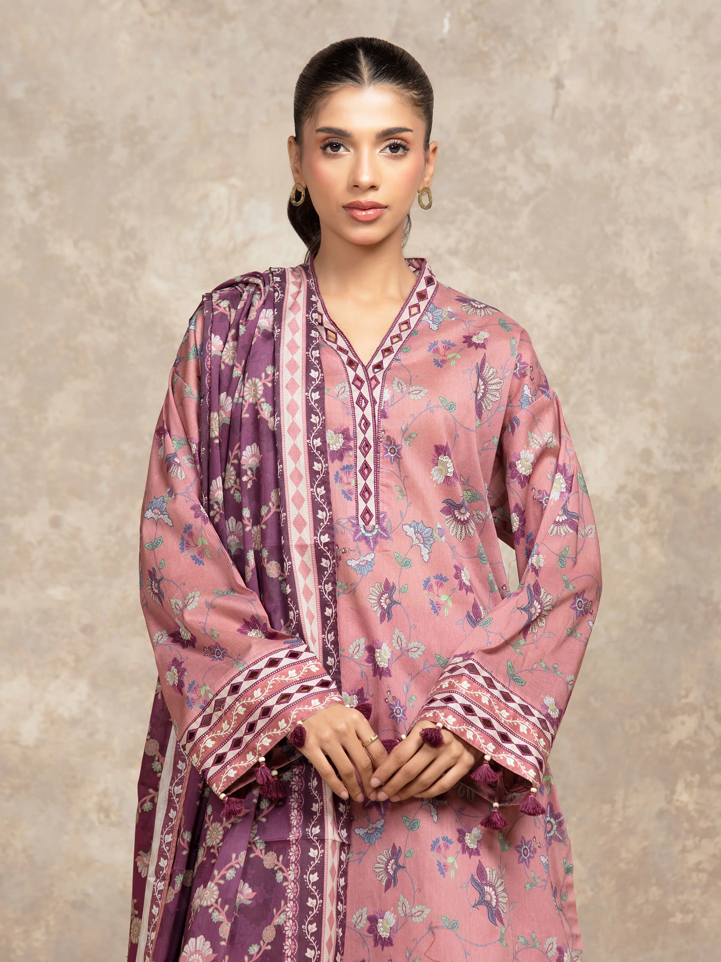Unstitched Printed Khaddar Suit - EWU5A3-36027-3P - Image 2