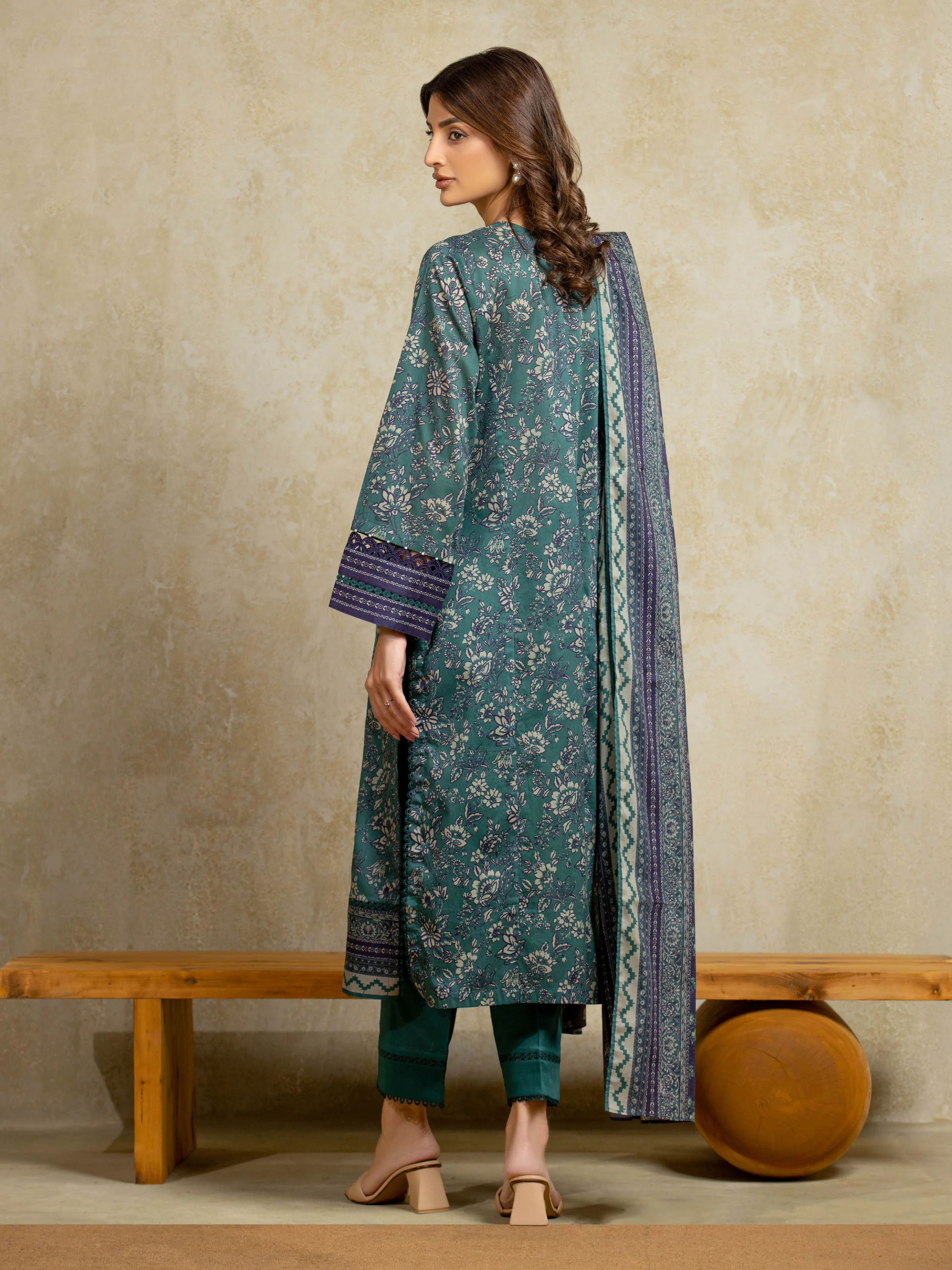 Unstitched Printed Khaddar Suit - EWU5A3-35996-3P - Image 6